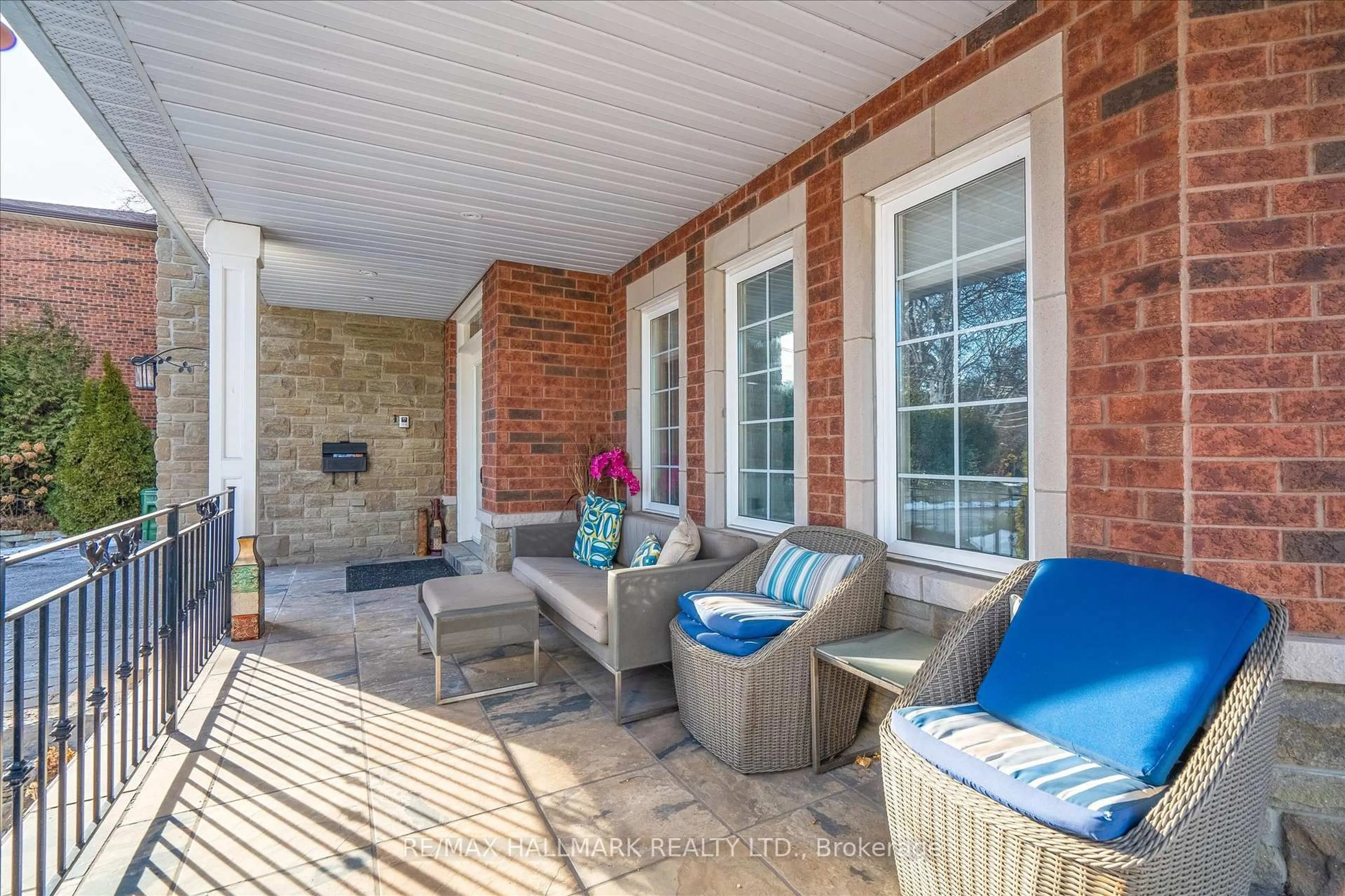 Patio, street for 92 Hill Cres, Toronto Ontario M1M 1J6