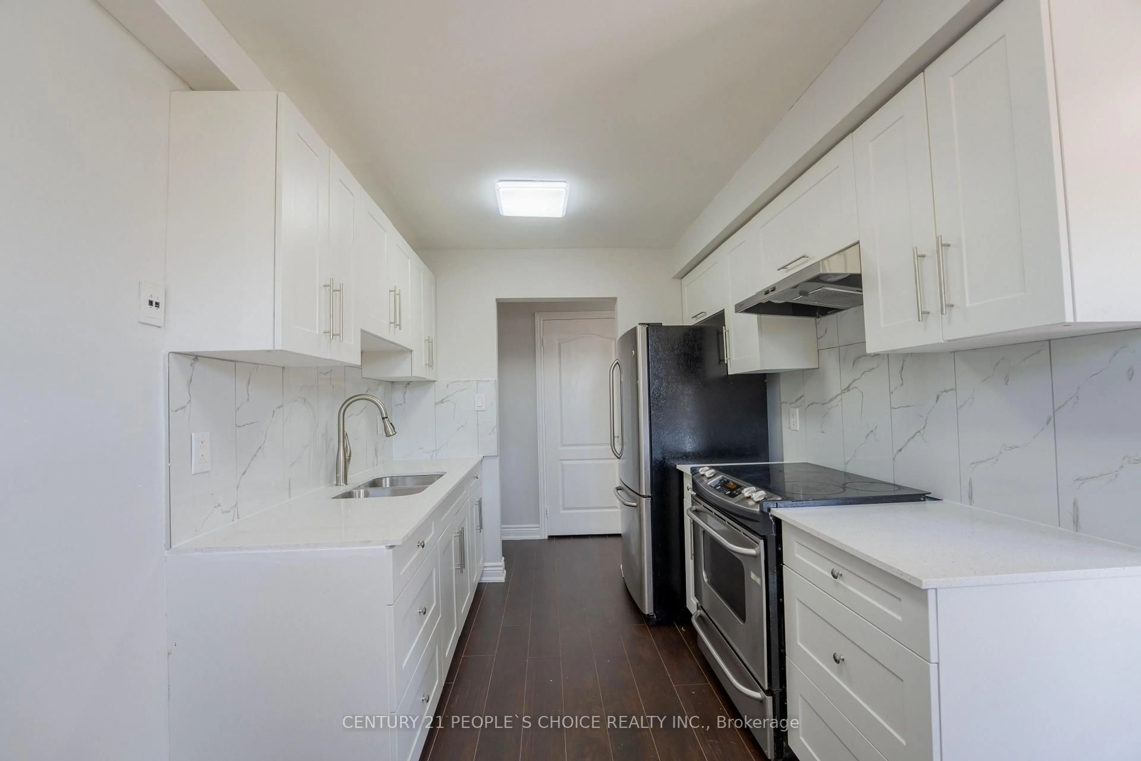 Standard kitchen, unknown for 120 Nonquon Rd #35, Oshawa Ontario L1G 7E6