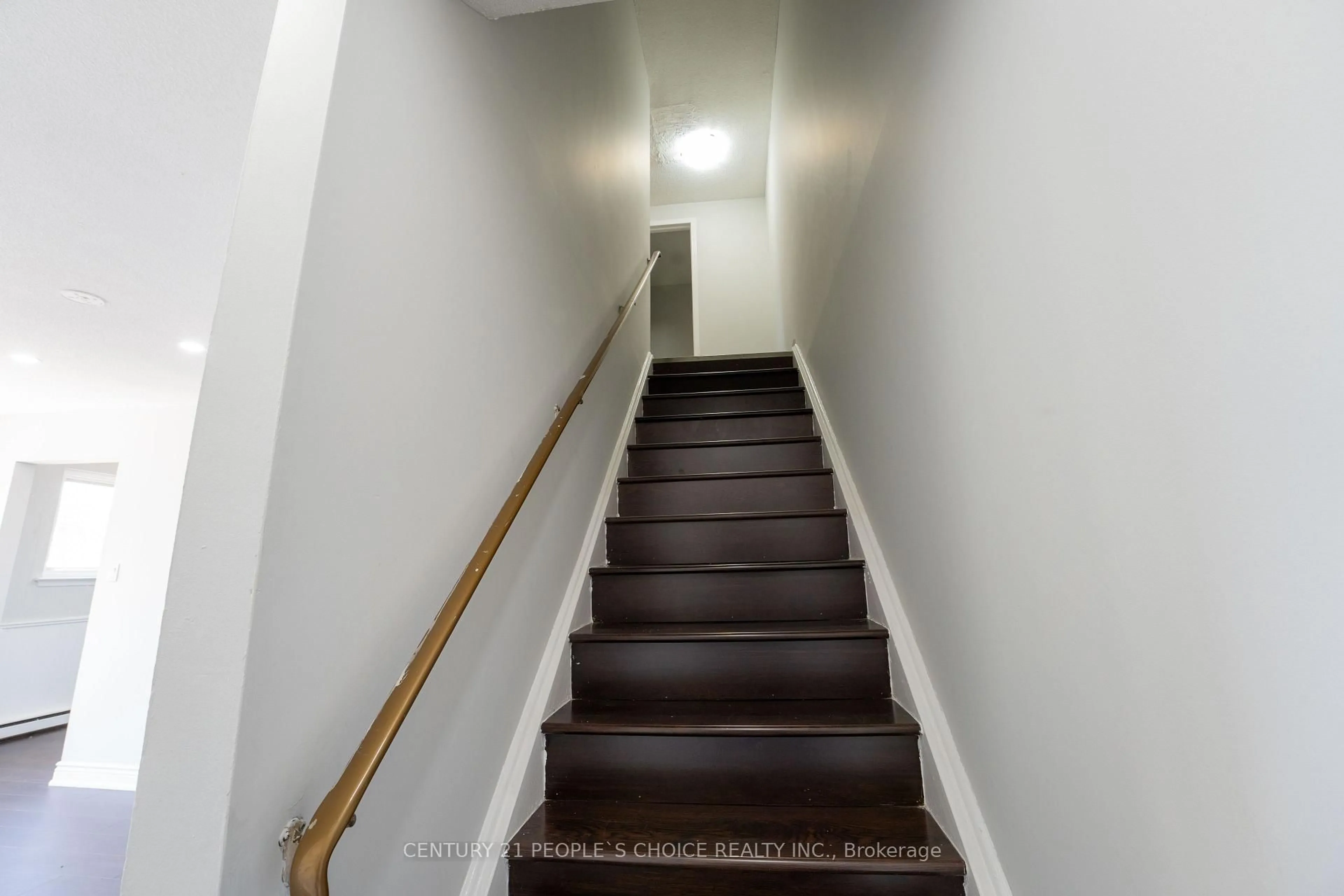 Stairs for 120 Nonquon Rd #35, Oshawa Ontario L1G 7E6
