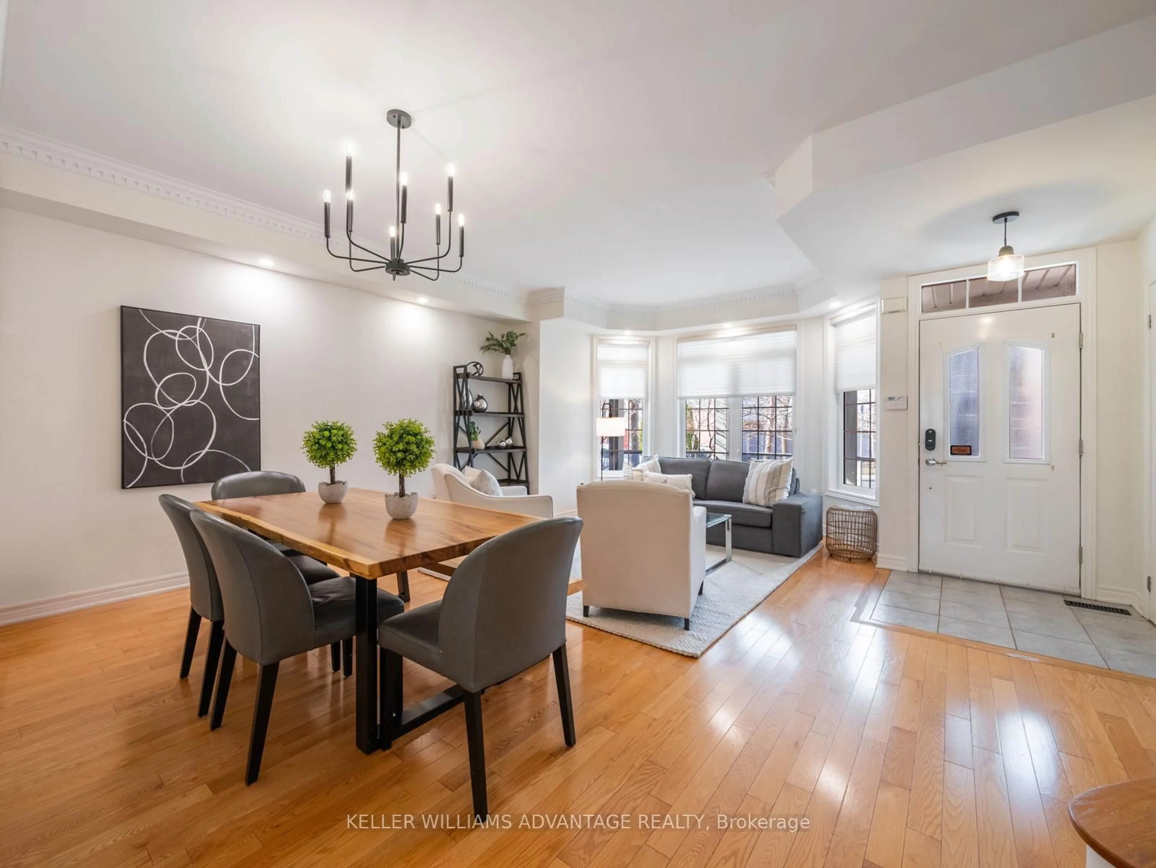 Dining room, unknown for 69 Boardwalk Dr, Toronto Ontario M4L 3Z4