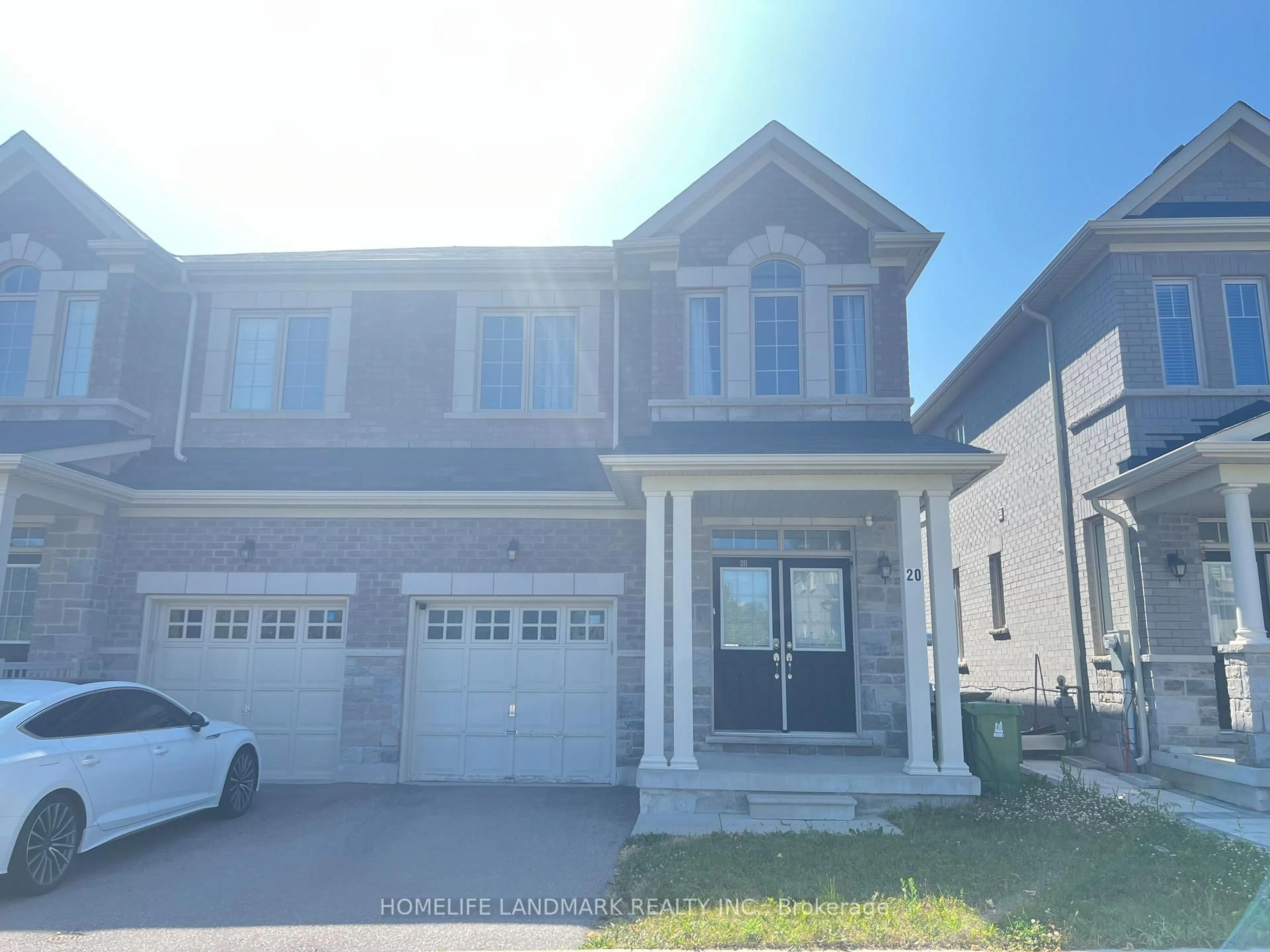 Home with vinyl exterior material, street for 20 Mac Frost Way, Toronto Ontario M1X 0C5