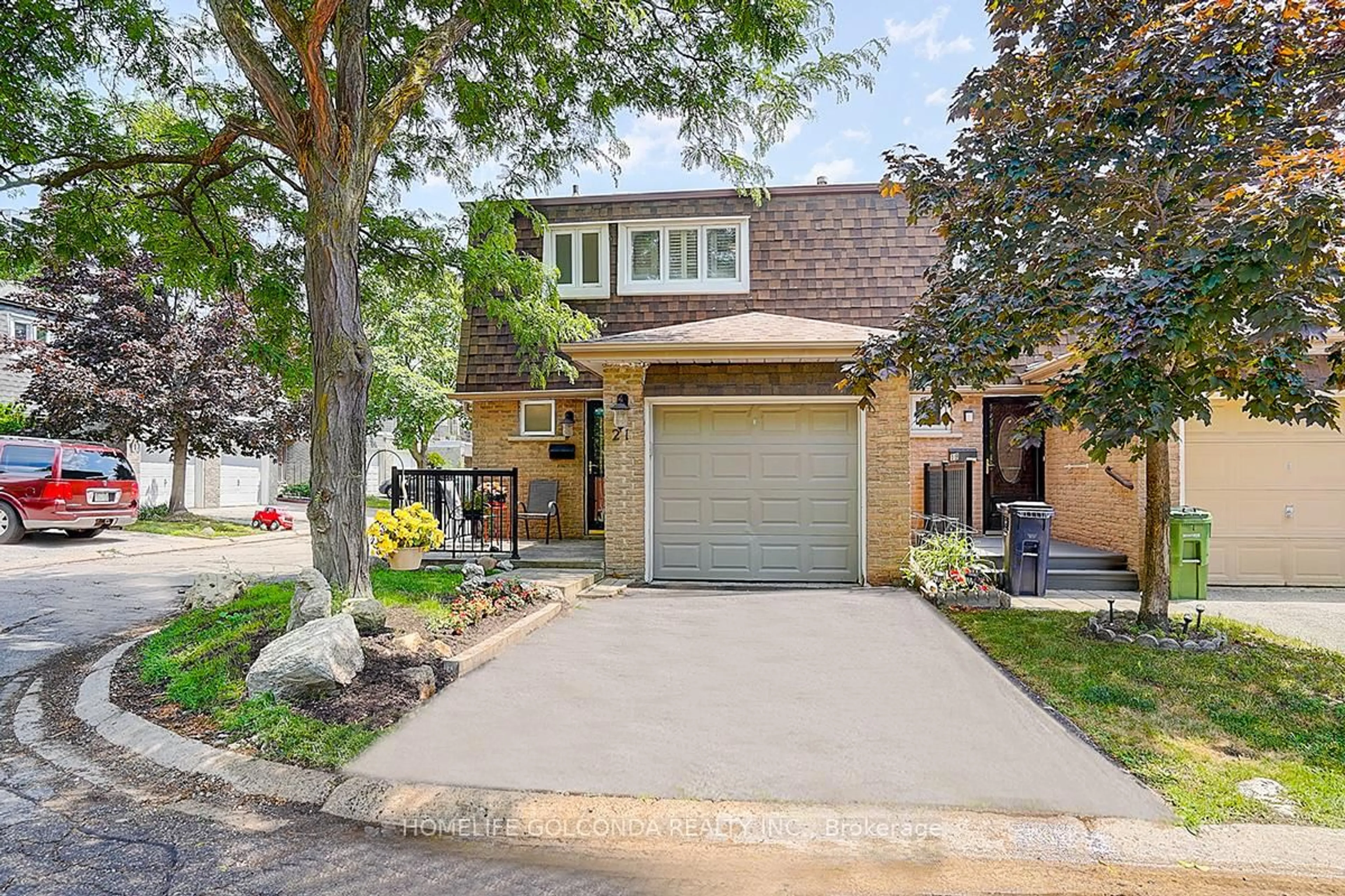 Home with brick exterior material, street for 1000 Bridletowne Circ #21, Toronto Ontario M1W 2H8