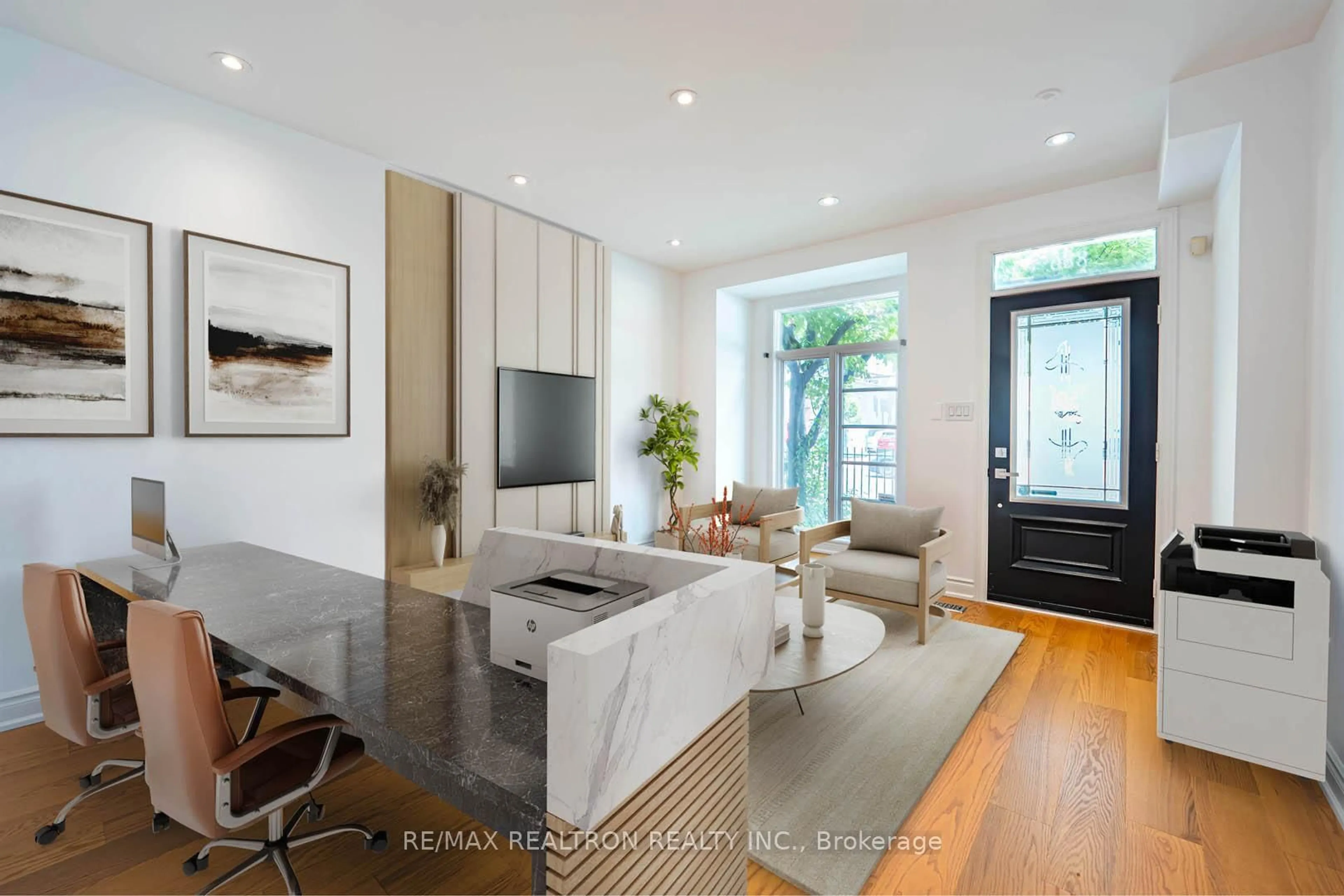 Unknown for 886 Pape Ave, Toronto Ontario M4K 3T8