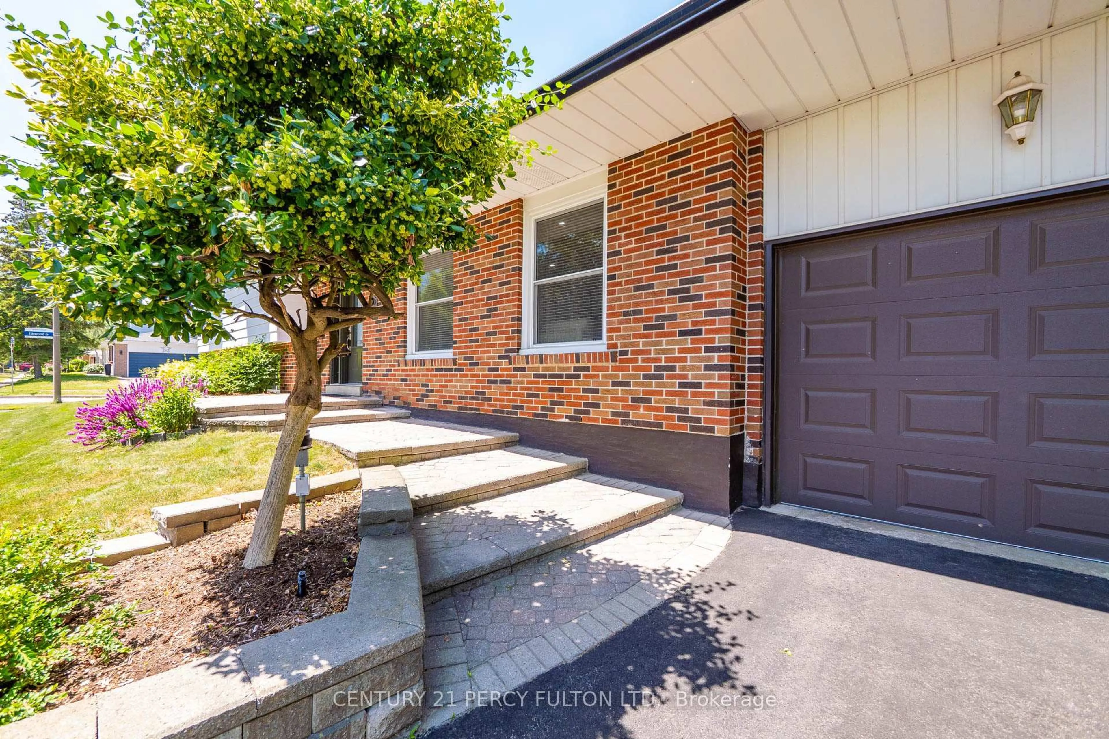 Home with brick exterior material, street for 50 Chapais Cres, Toronto Ontario M1C 2C5