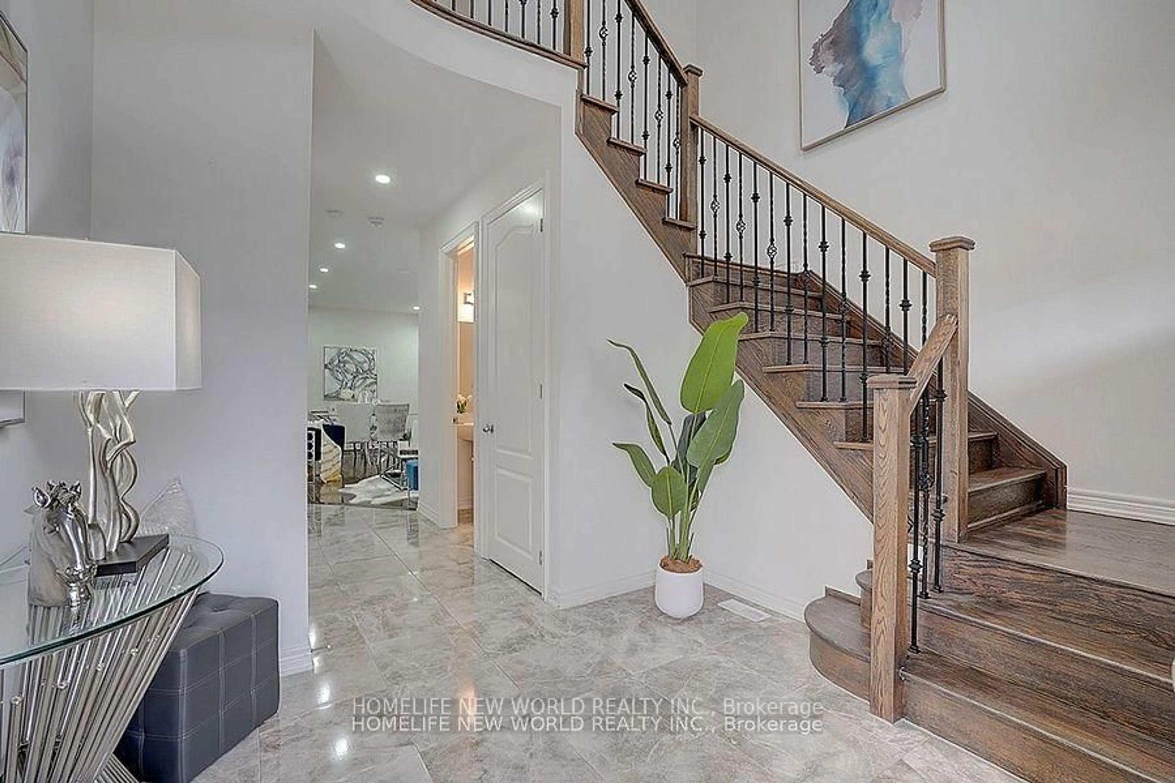Unknown for 2497 Bandsman Cres, Oshawa Ontario L1L 0M1
