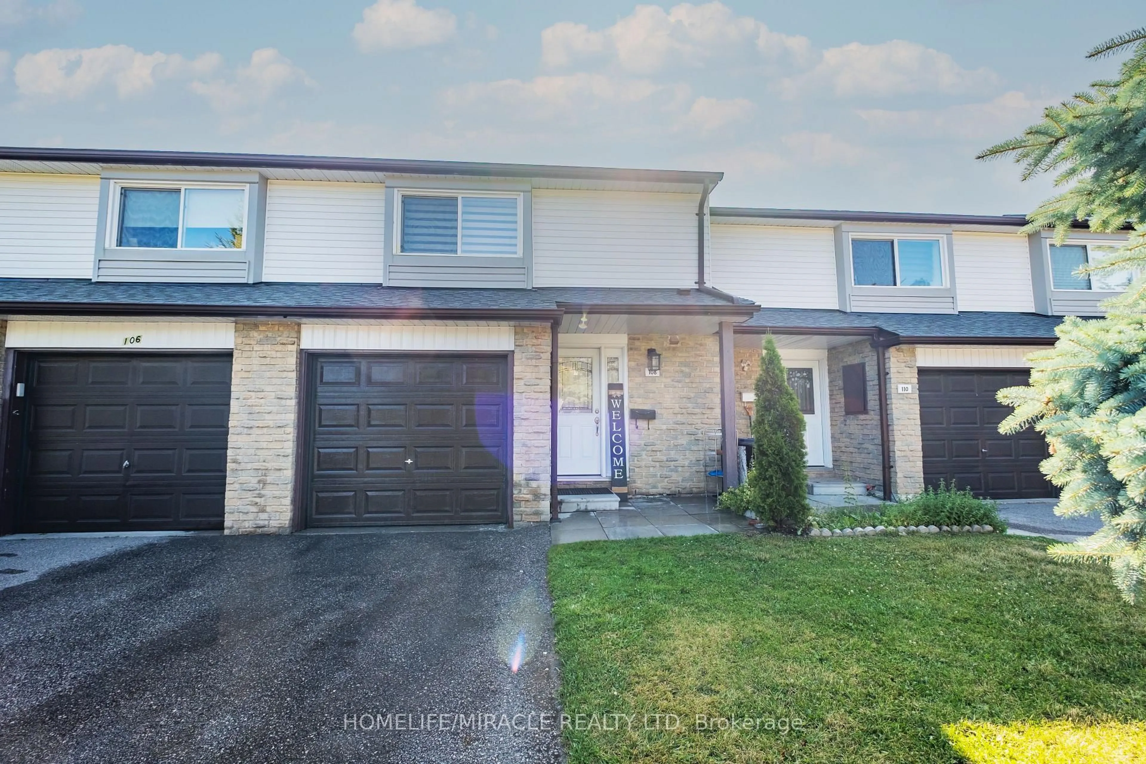 A pic from outside/outdoor area/front of a property/back of a property/a pic from drone, street for 108 Malvern St #57, Toronto Ontario M1B 2V4