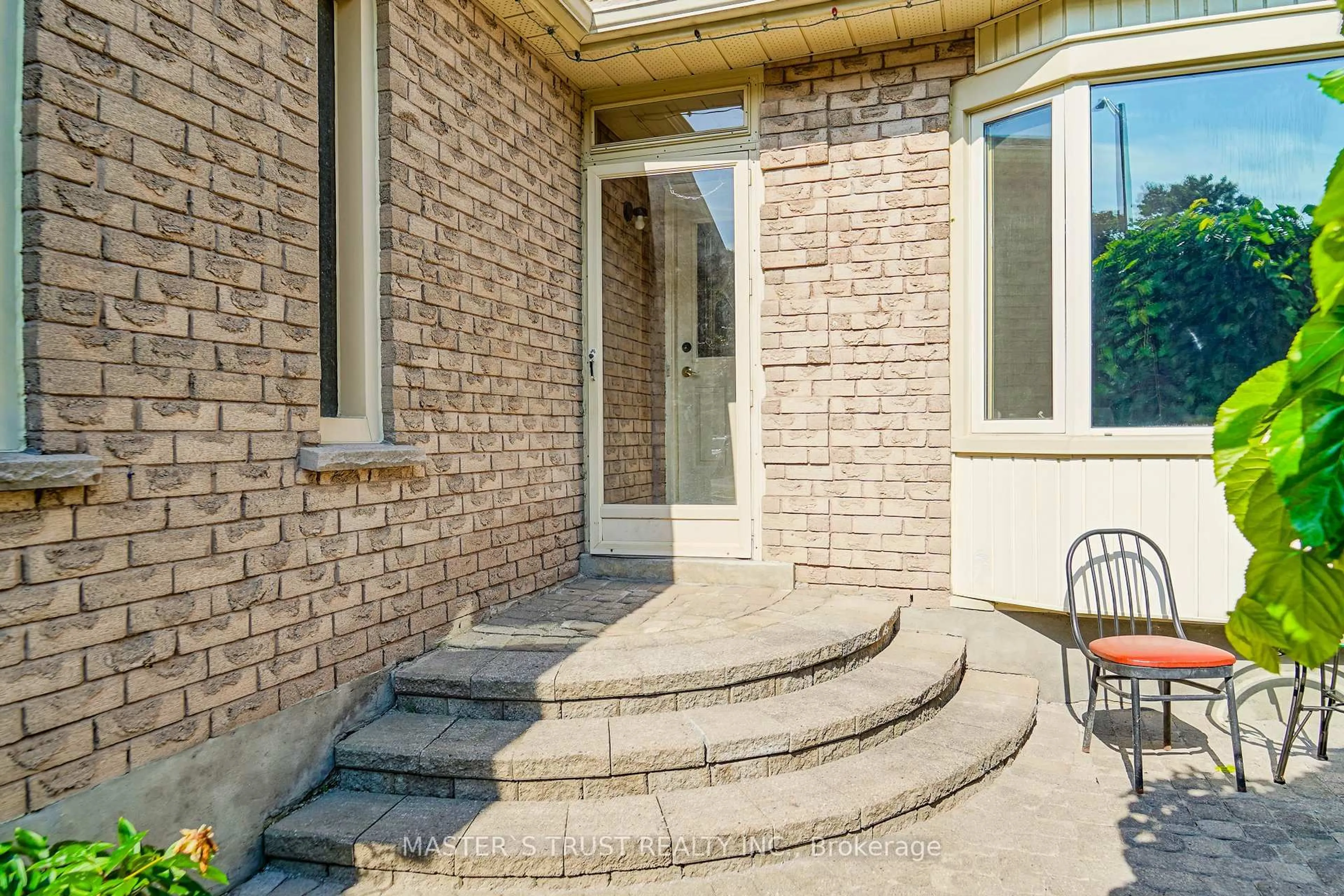 Unknown for 2380 Denvale Dr, Pickering Ontario L1X 2H4