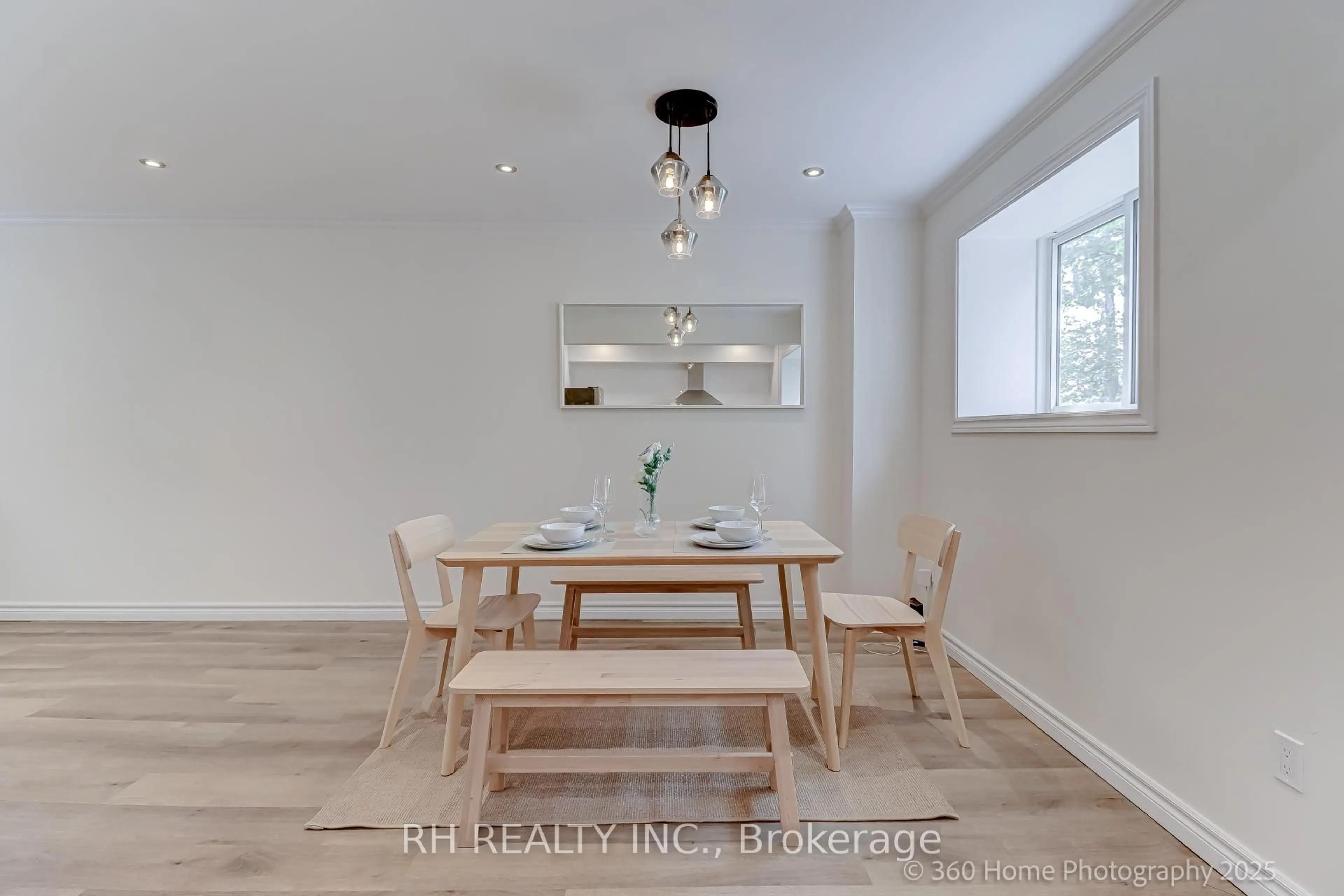 Dining room, wood/laminate floor for 25 Collinsgrove Rd #121, Toronto Ontario M1E 3S3