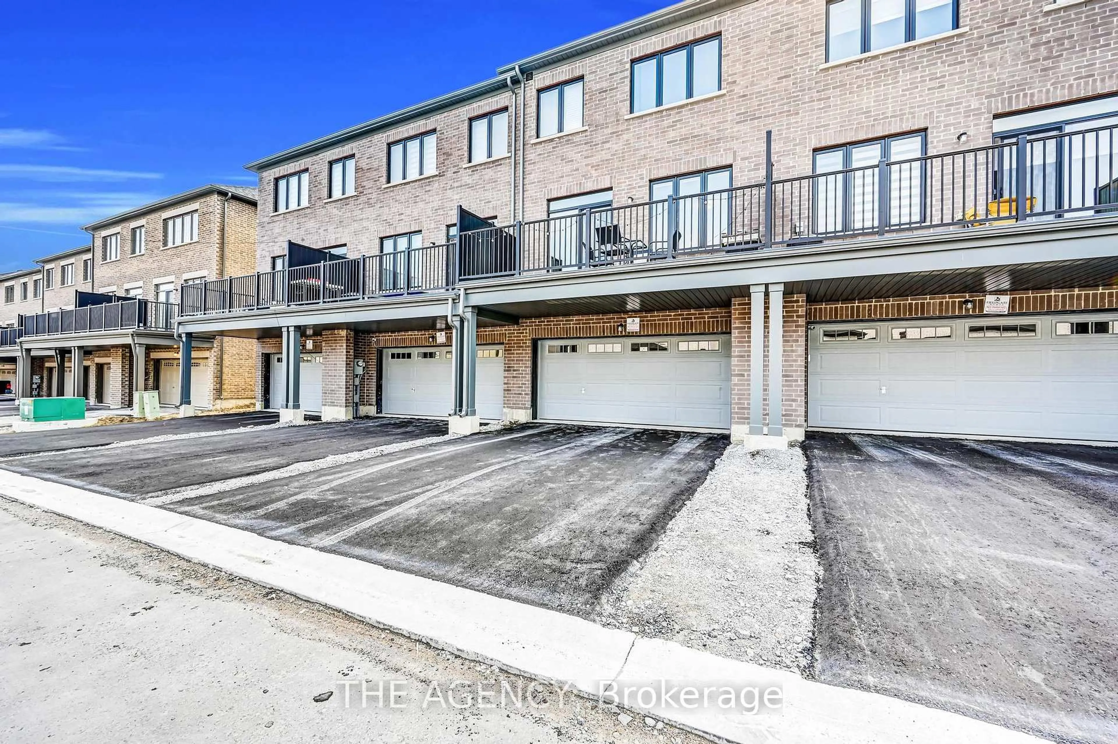 A pic from outside/outdoor area/front of a property/back of a property/a pic from drone, street for 2769 Peter Matthews Dr, Pickering Ontario L1X 2R2