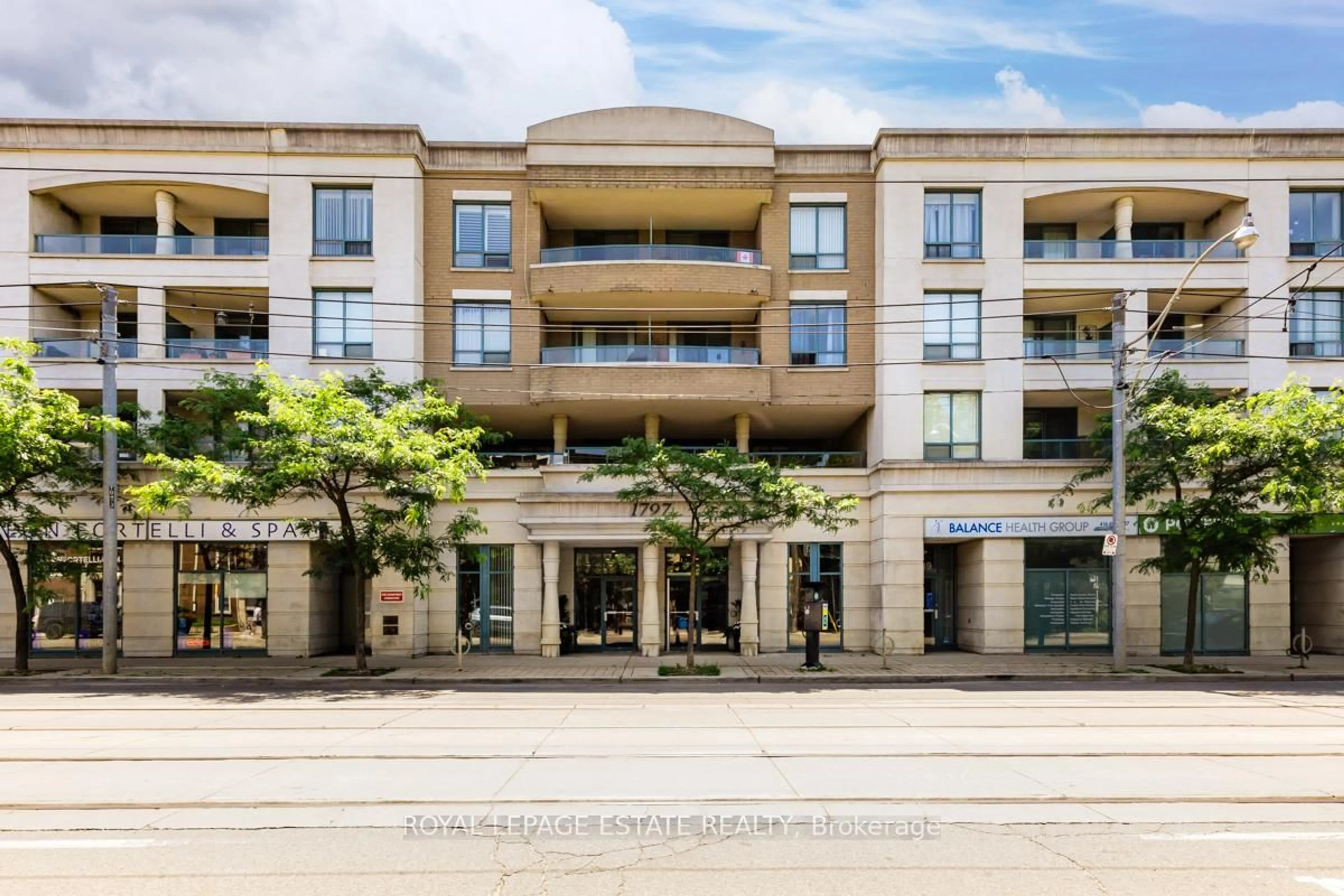 Unknown for 1797 Queen St #411, Toronto Ontario M4L 3Y5