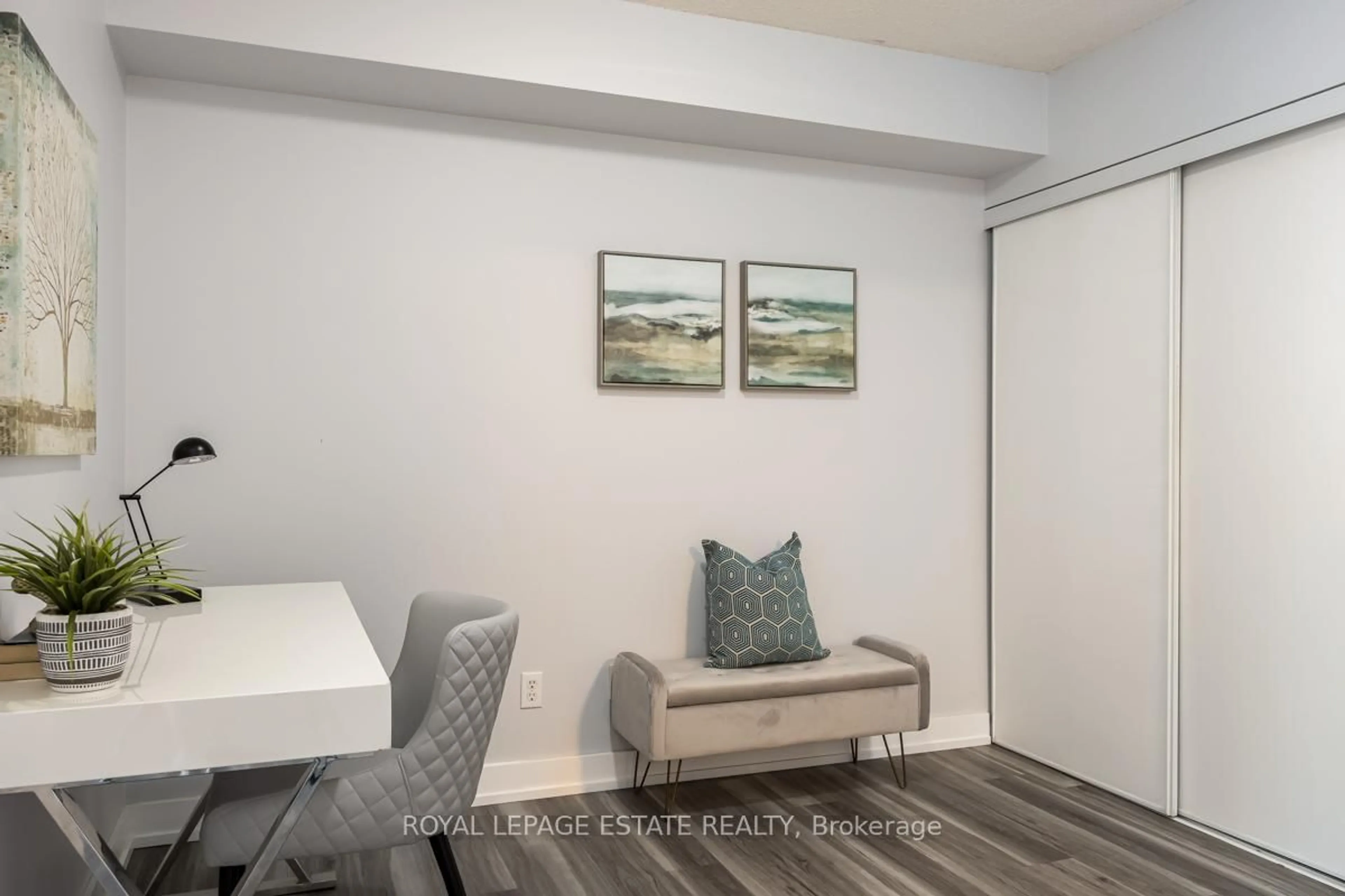 A pic of a room for 1797 Queen St #411, Toronto Ontario M4L 3Y5