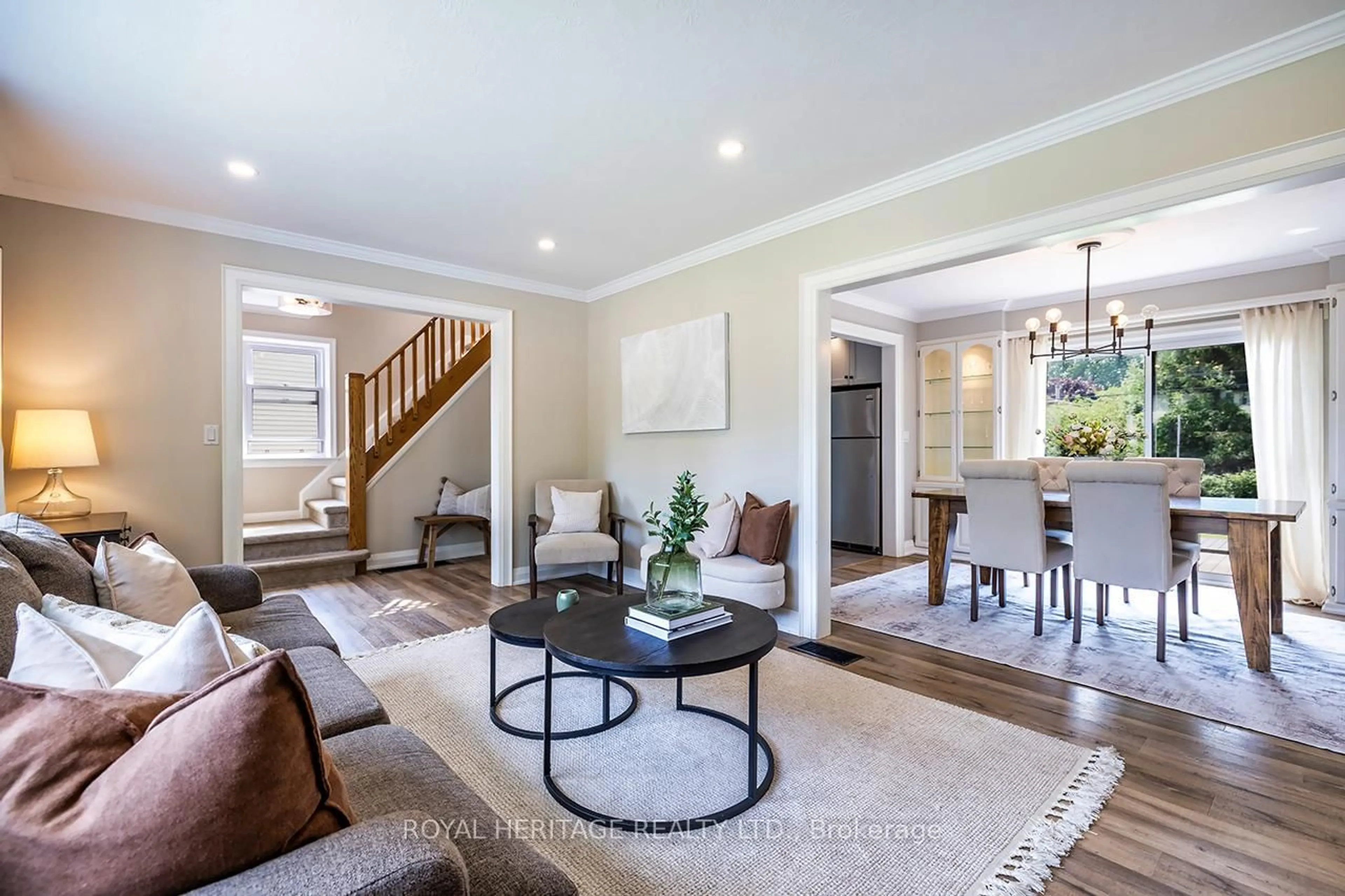 Living room with furniture, unknown for 8 Forest Rd, Ajax Ontario L1S 2N3