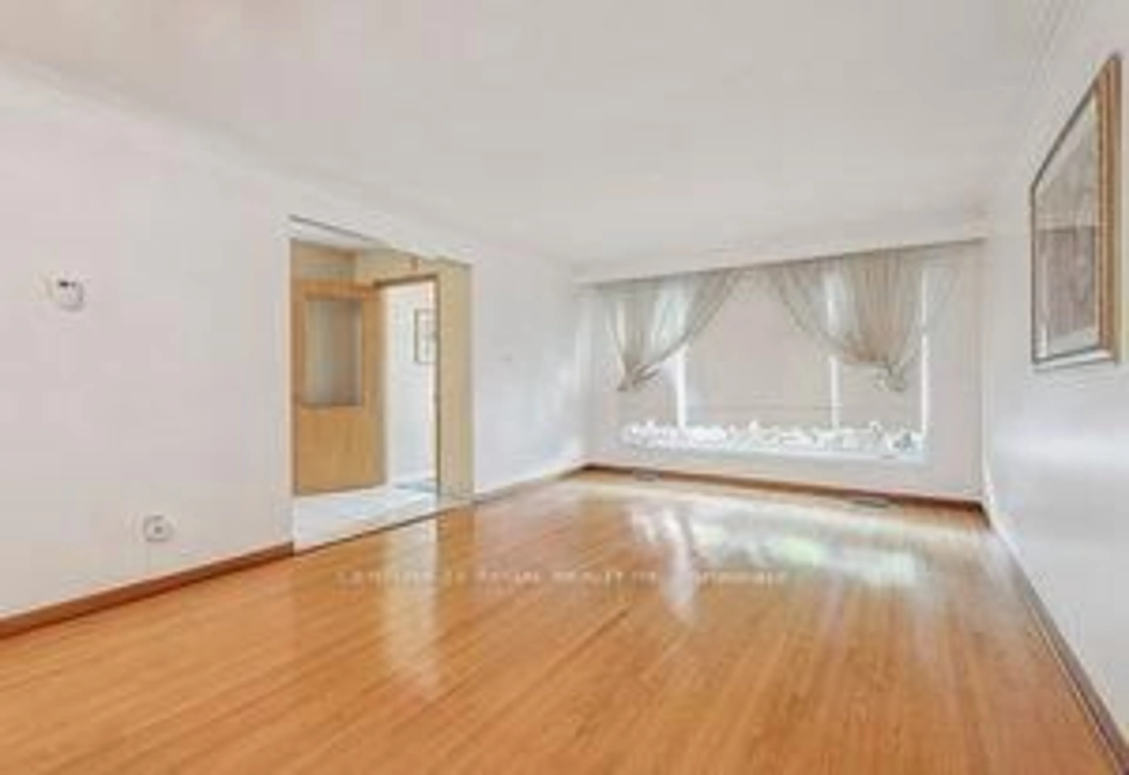 A pic of a room for 152 Weir Cres, Toronto Ontario M1E 4T5