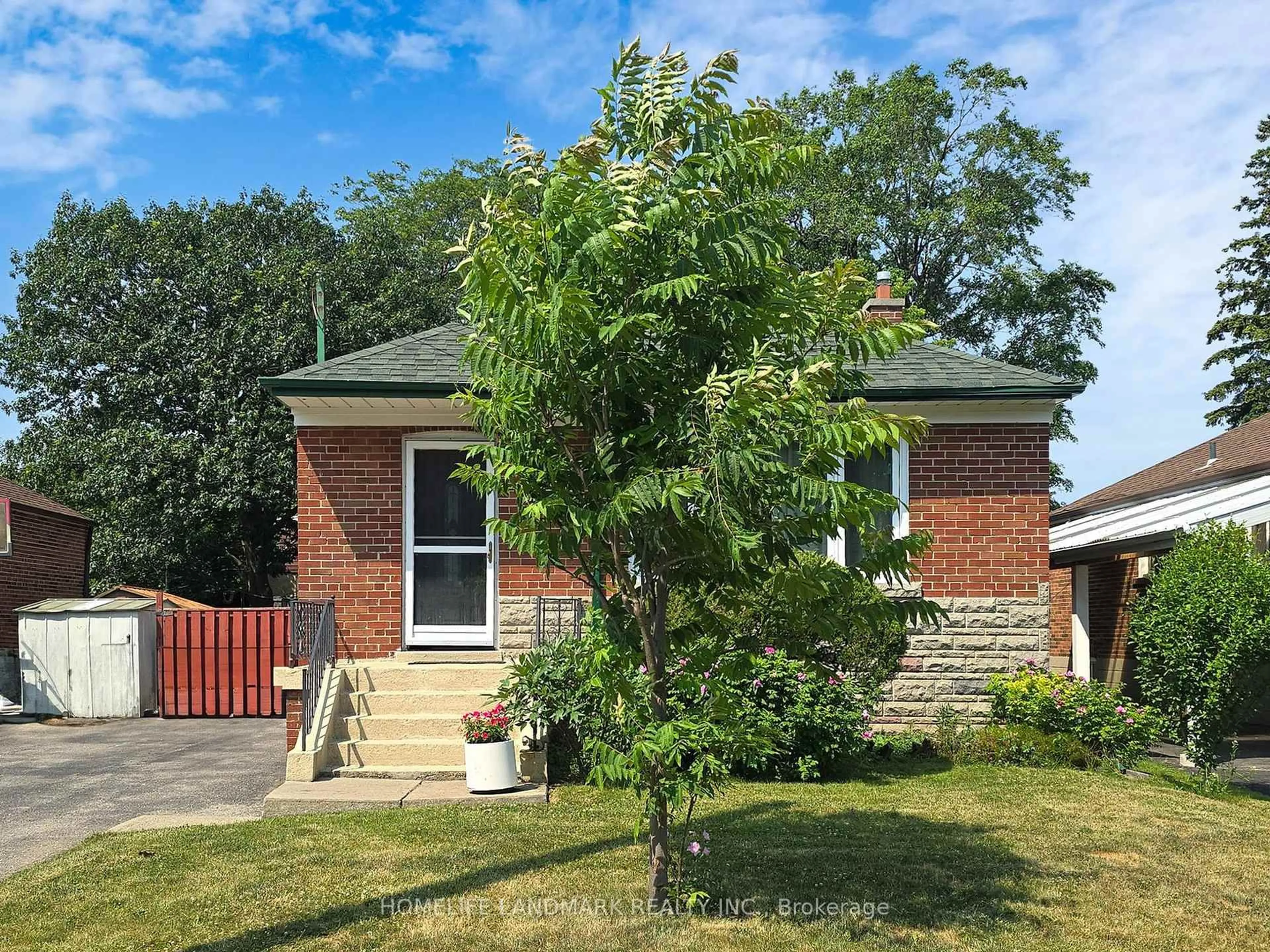 Home with brick exterior material, street for 26 Porter Cres, Toronto Ontario M1P 1E7