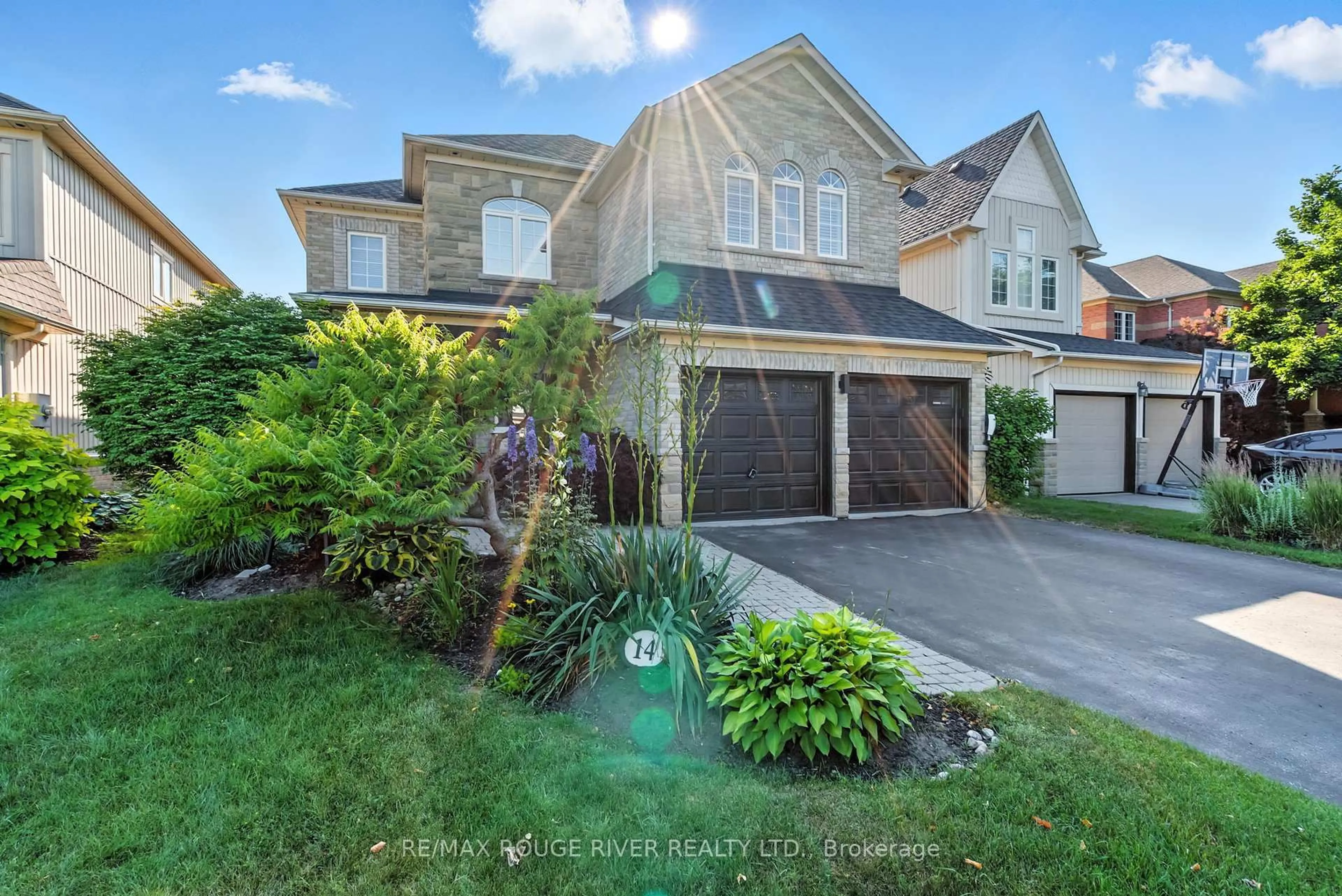 Unknown for 14 Mackey Dr, Whitby Ontario L1P 1P5