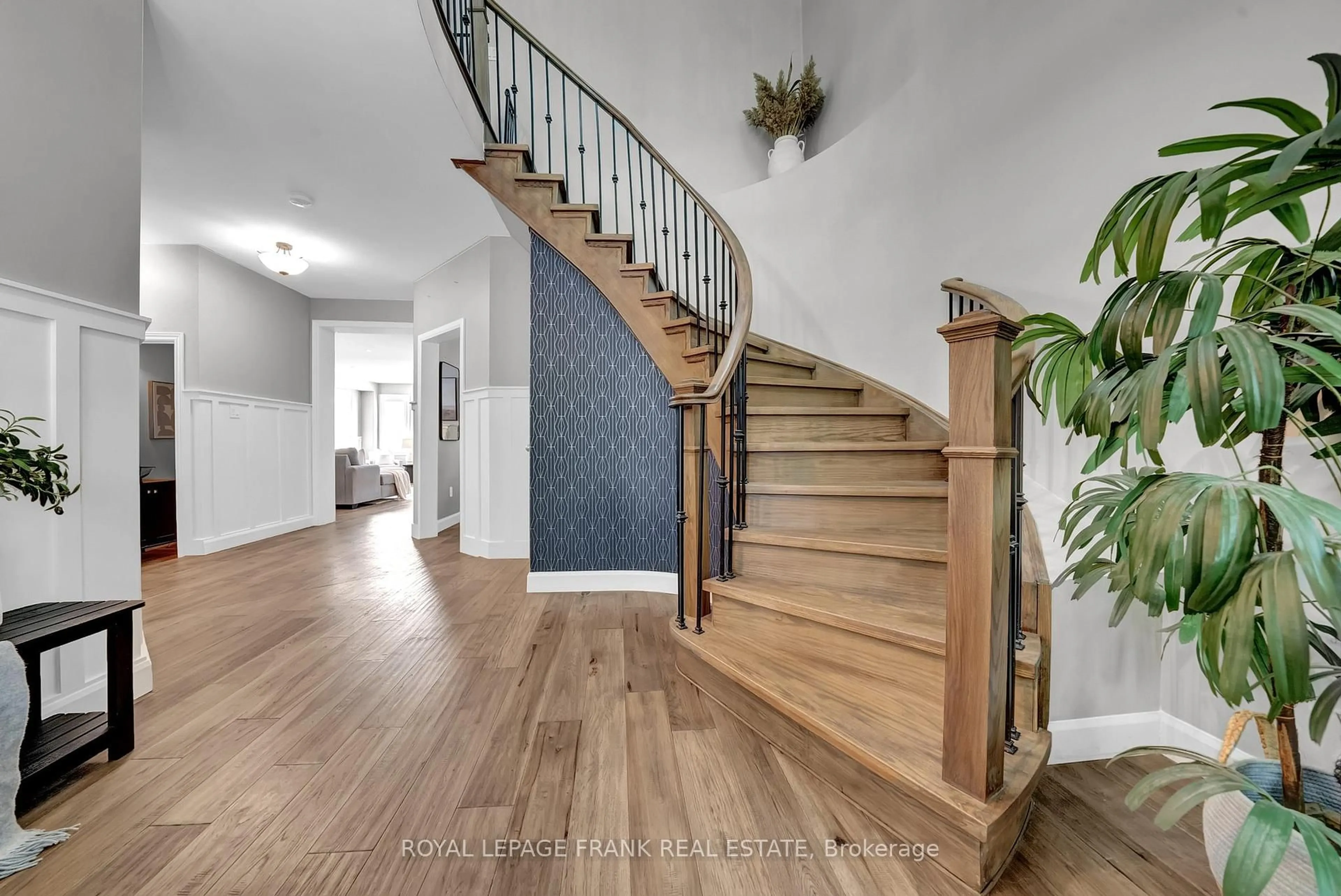 Stairs for 18 Lamport Crt, Whitby Ontario L1M 0B1