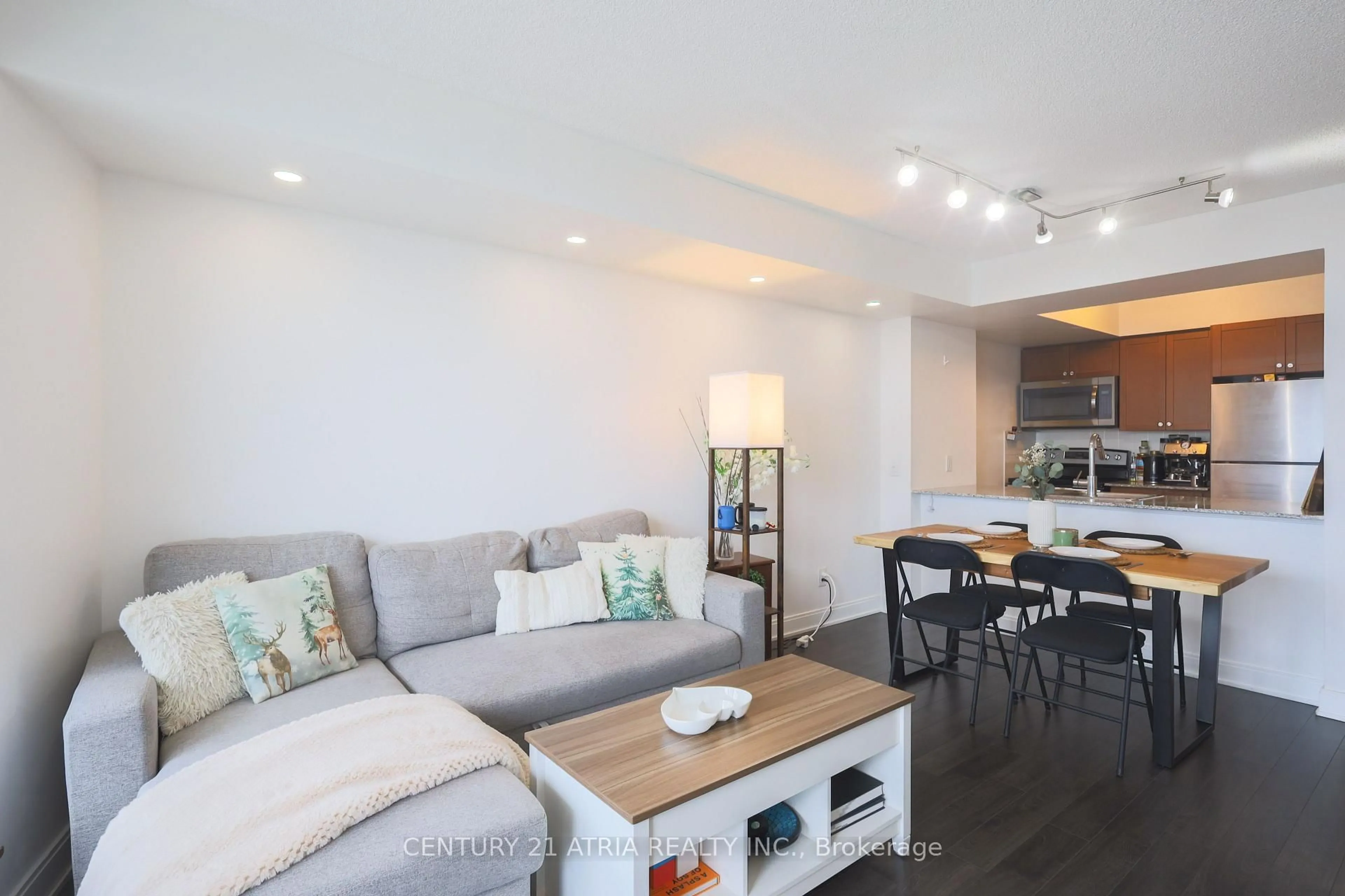 Living room with furniture, unknown for 125 Village Green Sq #3707, Toronto Ontario M1S 0G3
