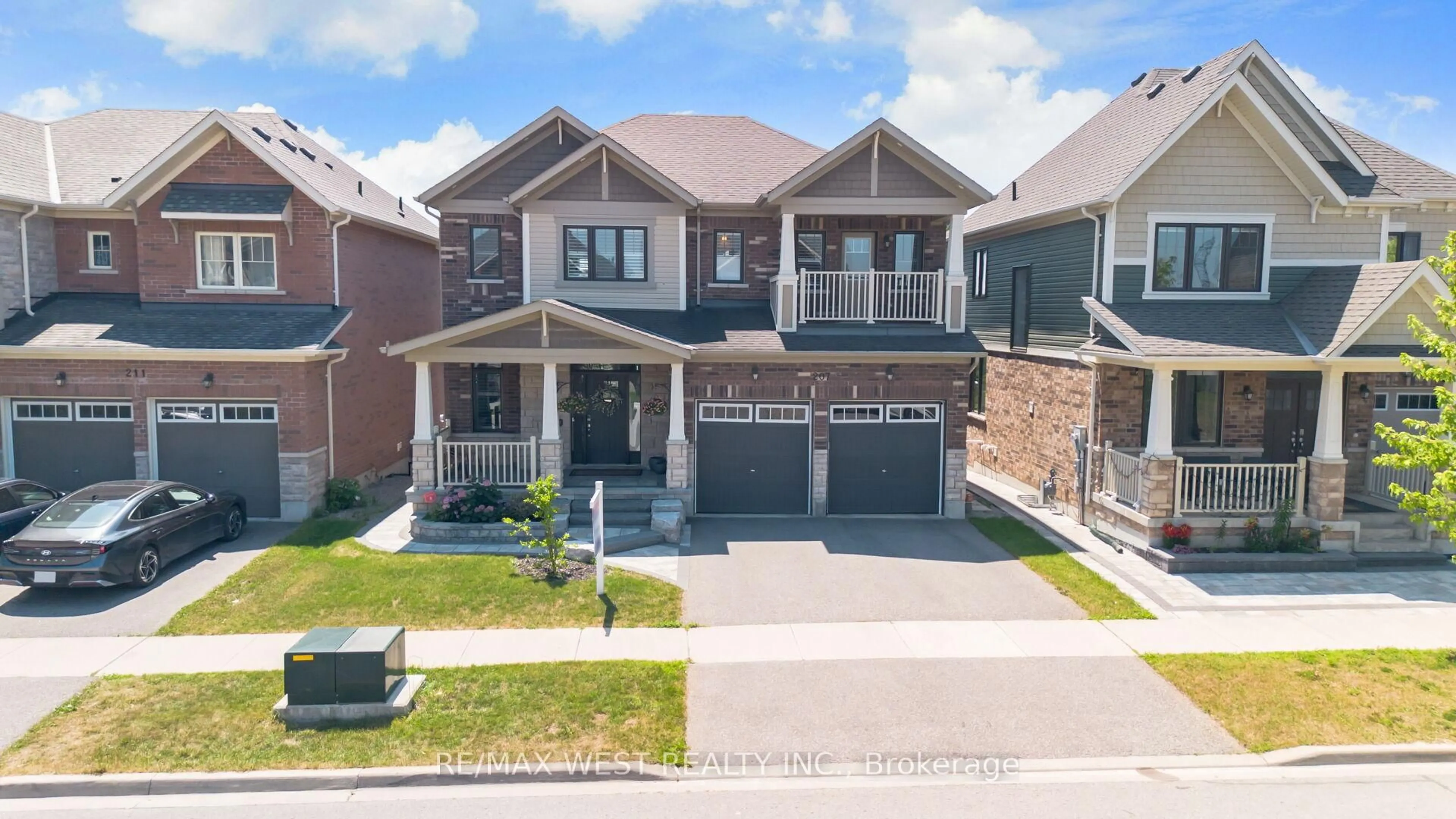 Home with brick exterior material, street for 207 Symington Ave, Oshawa Ontario L1L 0J8