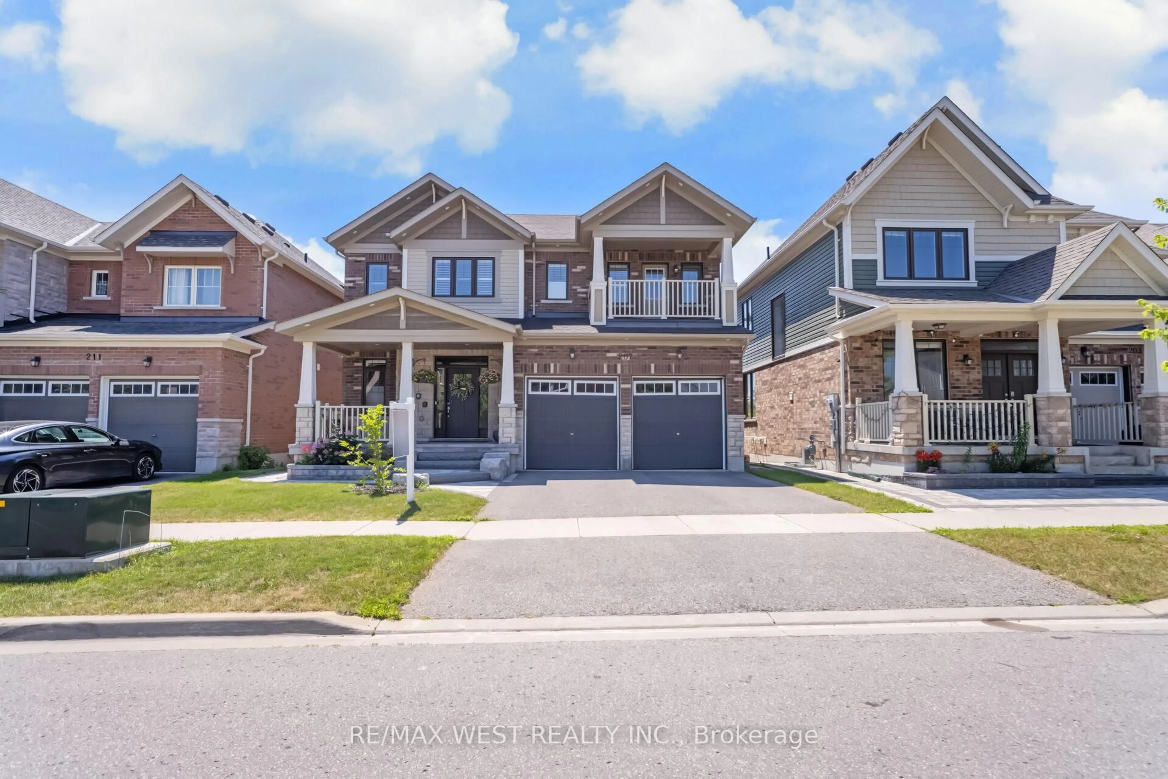 Home with brick exterior material, street for 207 Symington Ave, Oshawa Ontario L1L 0J8