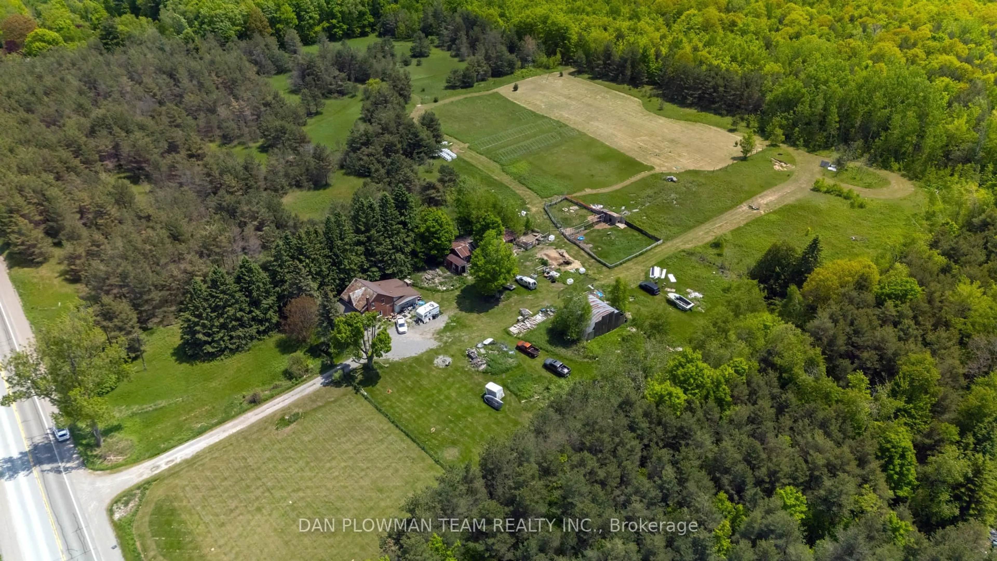 A pic from outside/outdoor area/front of a property/back of a property/a pic from drone, unknown for 3221 Regional Road 20 Rd, Clarington Ontario L0A 1K0