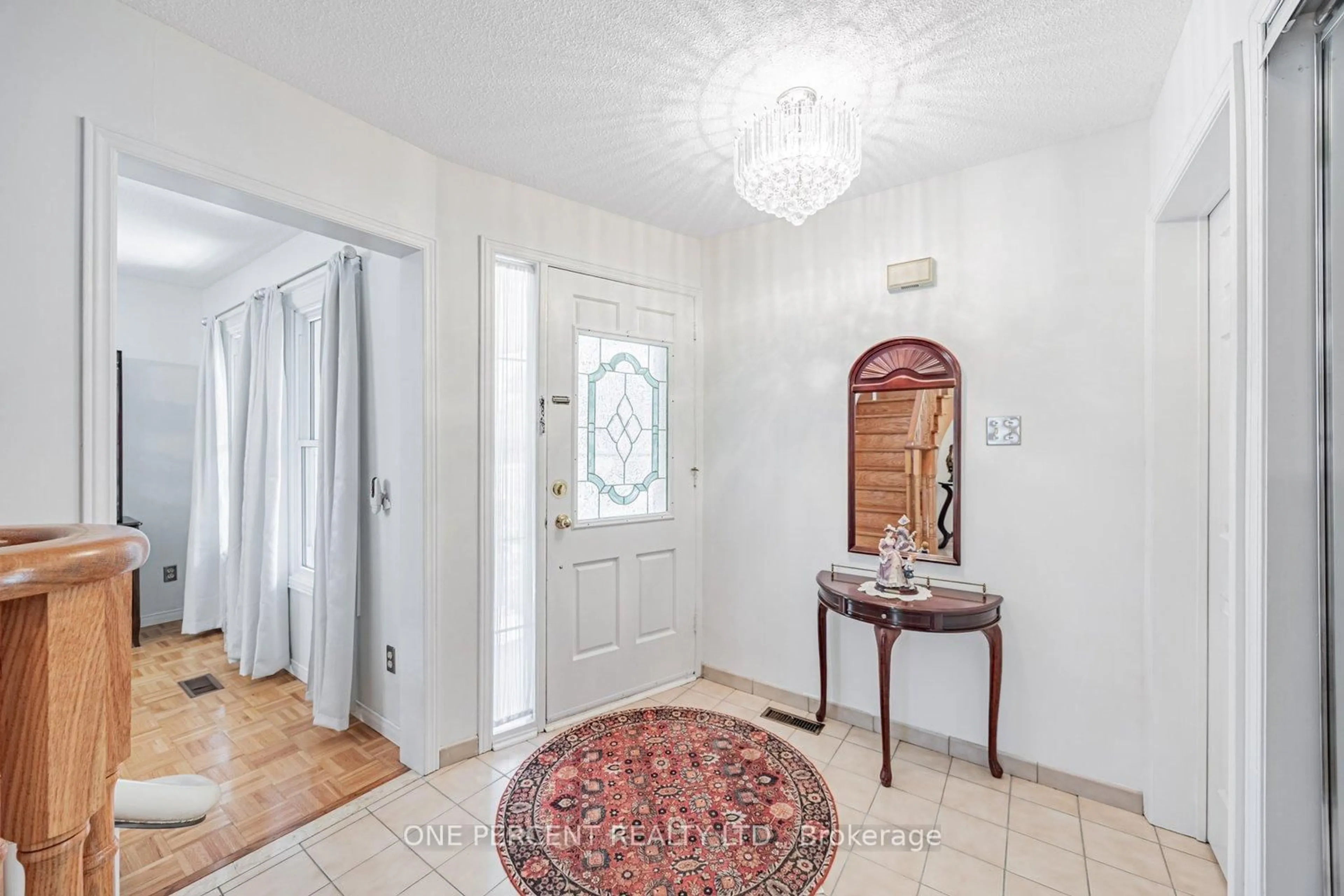 Indoor entryway for 22 Deverell St, Whitby Ontario L1R 1W4