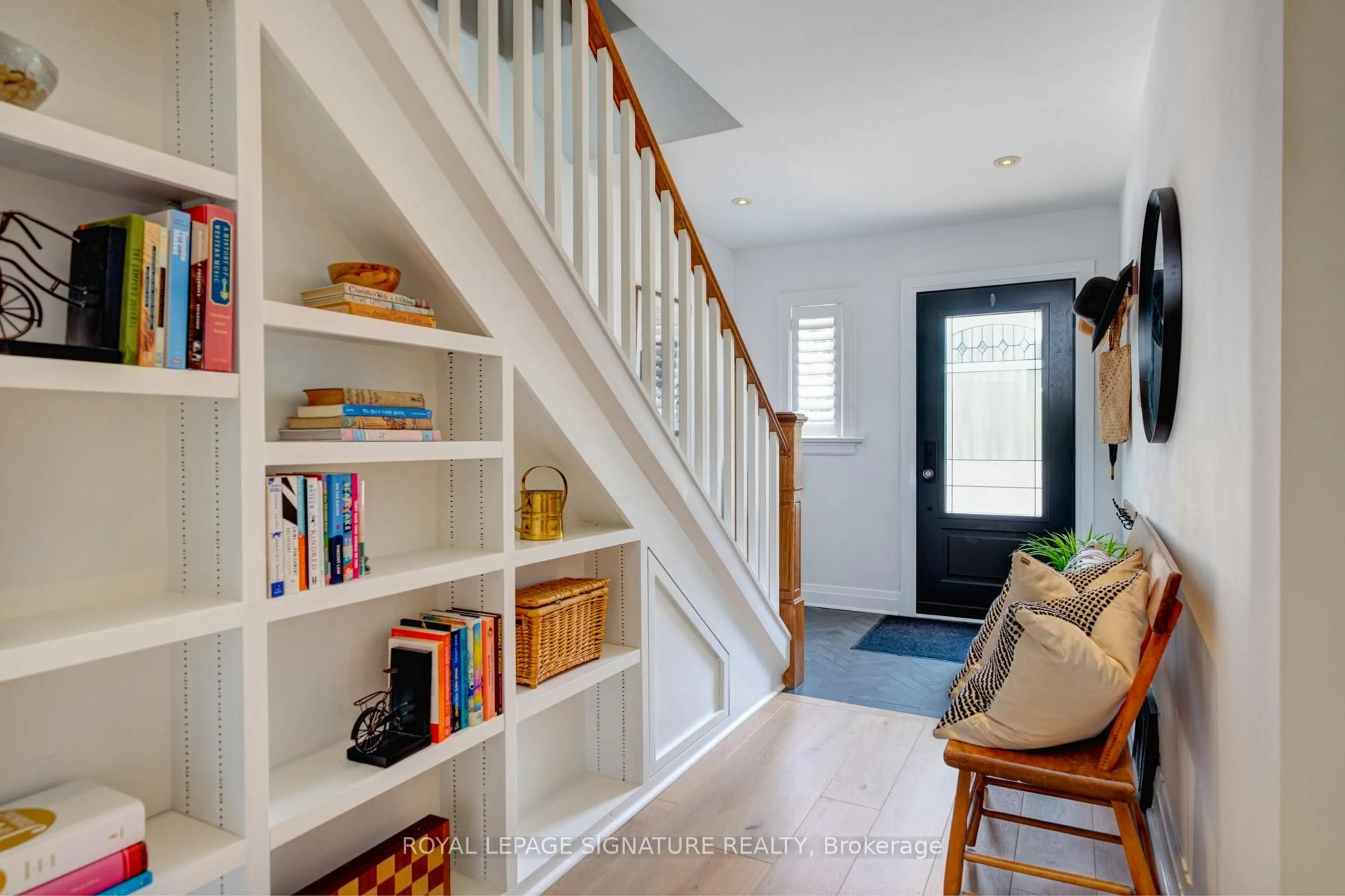 Indoor entryway for 216 Holborne Ave, Toronto Ontario M4C 2R9