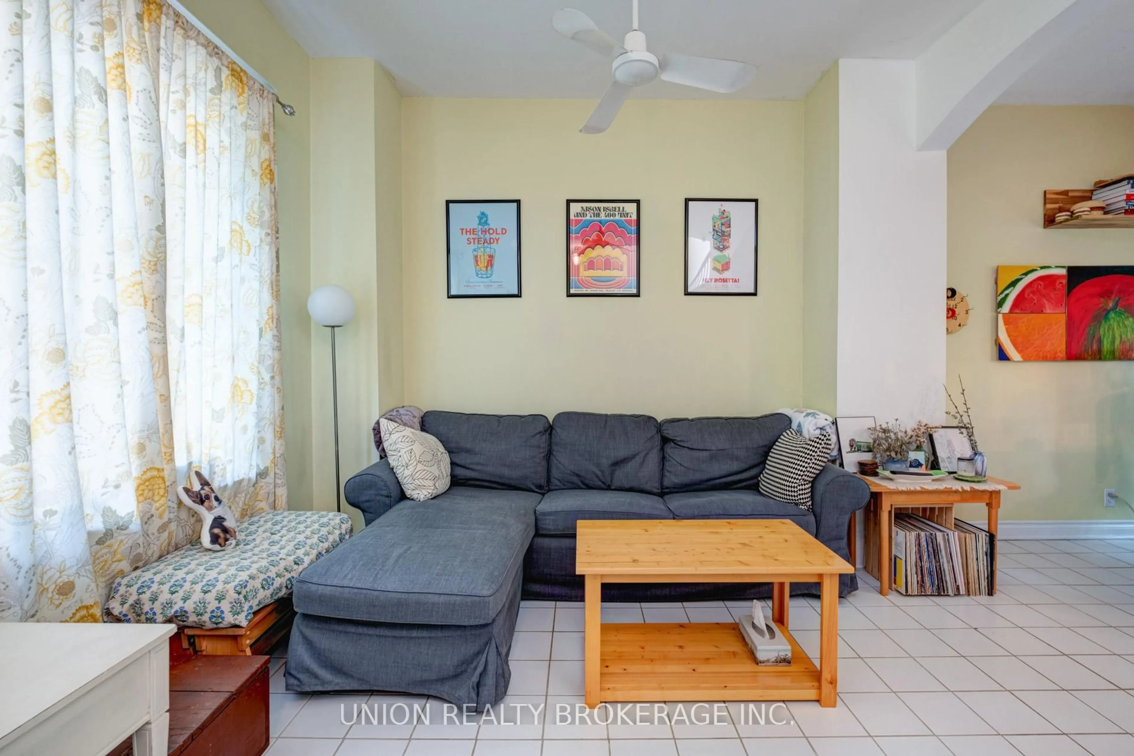 Living room with furniture, unknown for 211 De Grassi St, Toronto Ontario M4M 2K8
