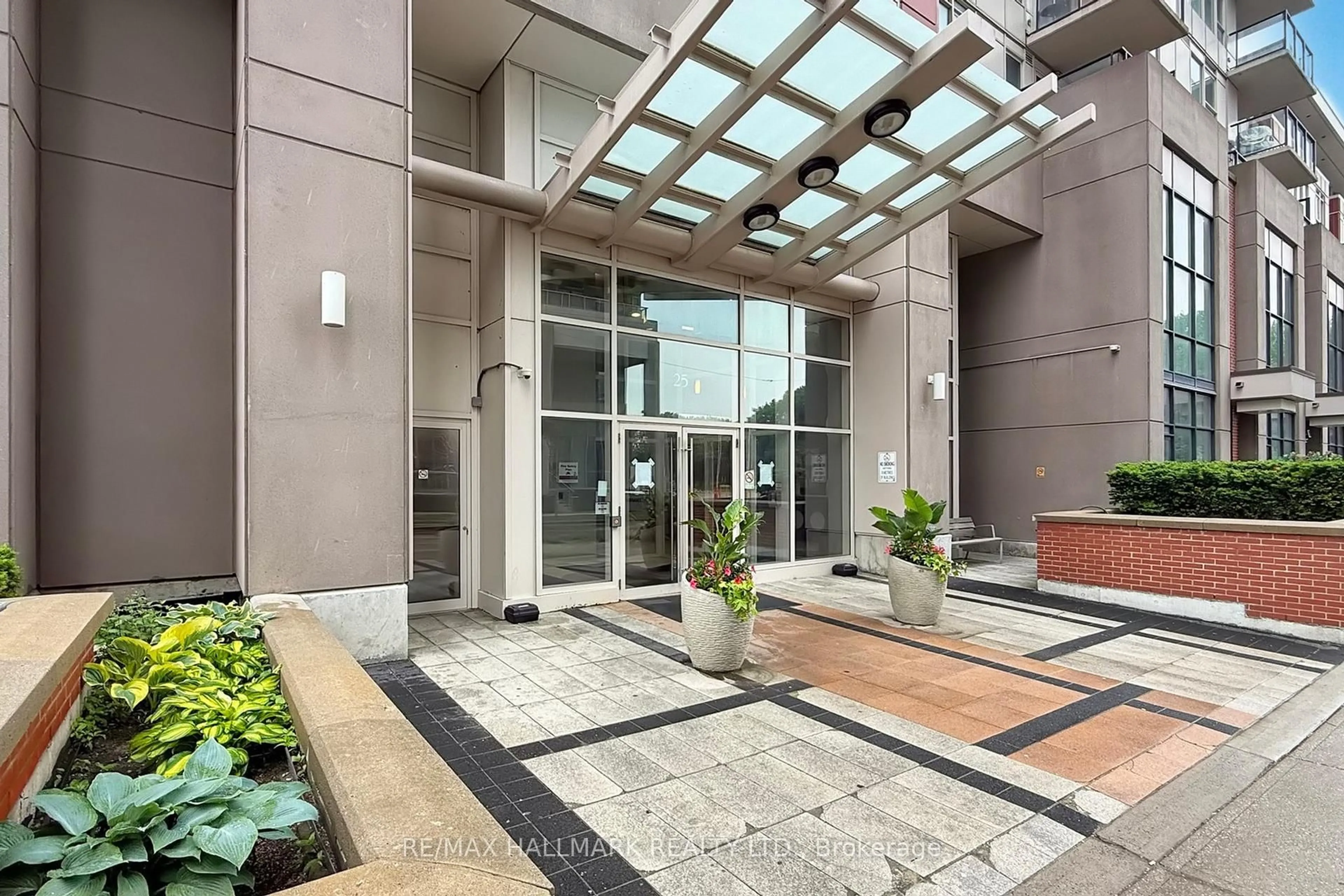 Indoor foyer for 25 Town Centre Crt #3009, Toronto Ontario M1P 0B4