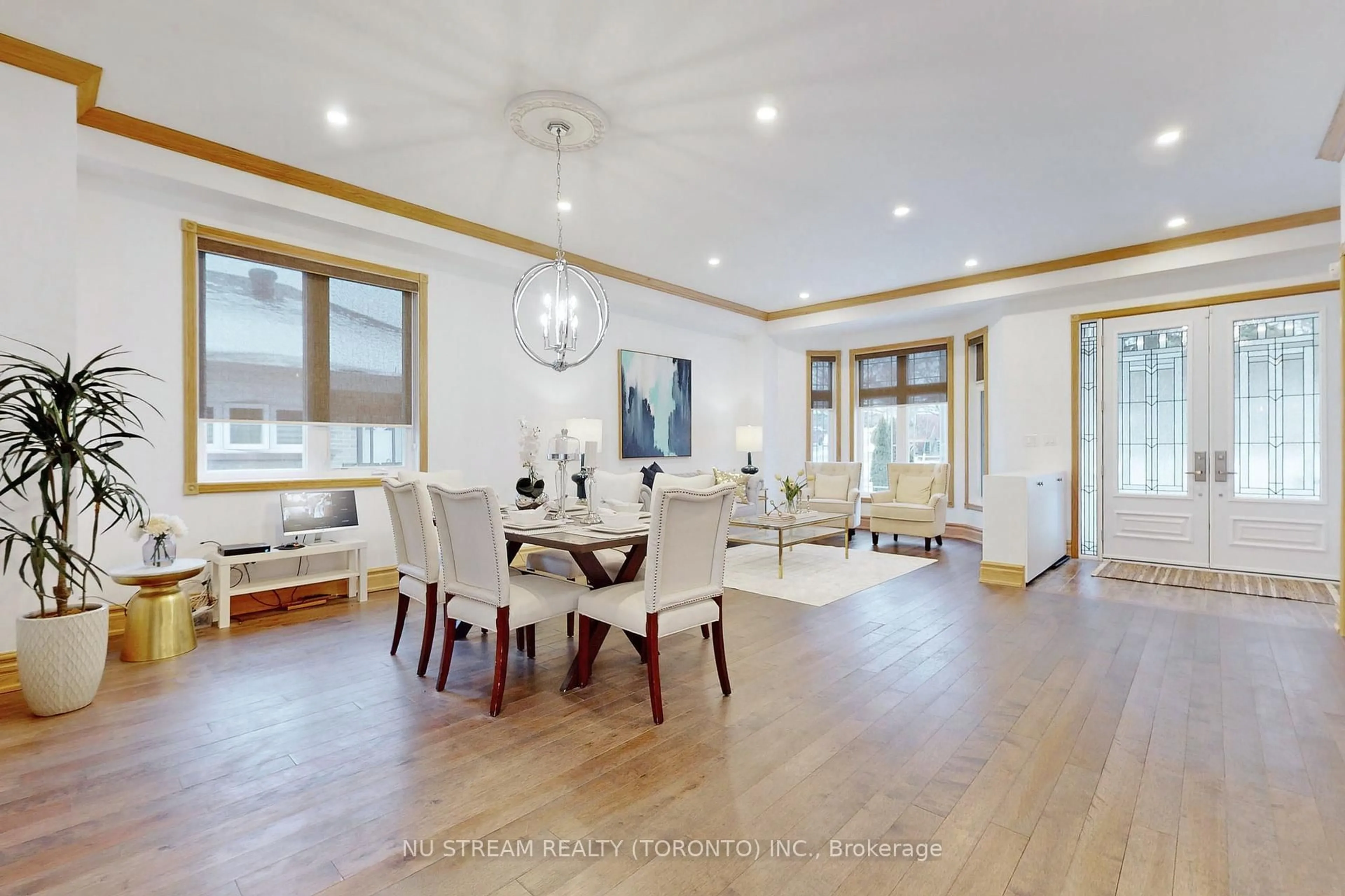 Dining room, unknown for 3 Lawndale Rd, Toronto Ontario M1M 3R7