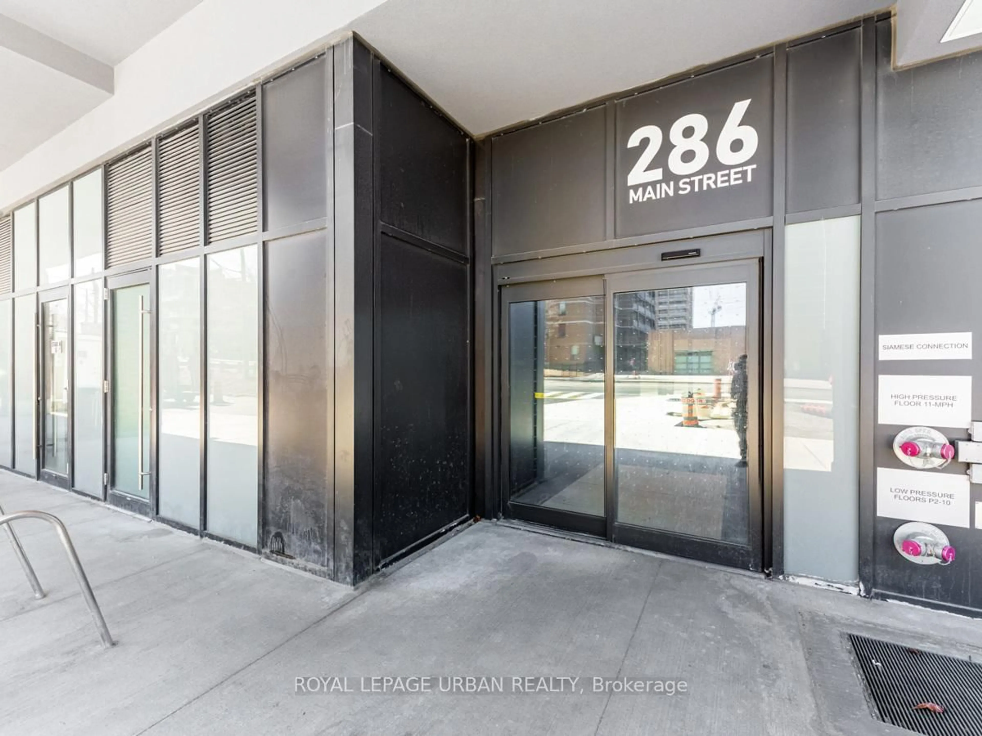 Indoor foyer for 286 Main St #2311, Toronto Ontario M4C 0B3