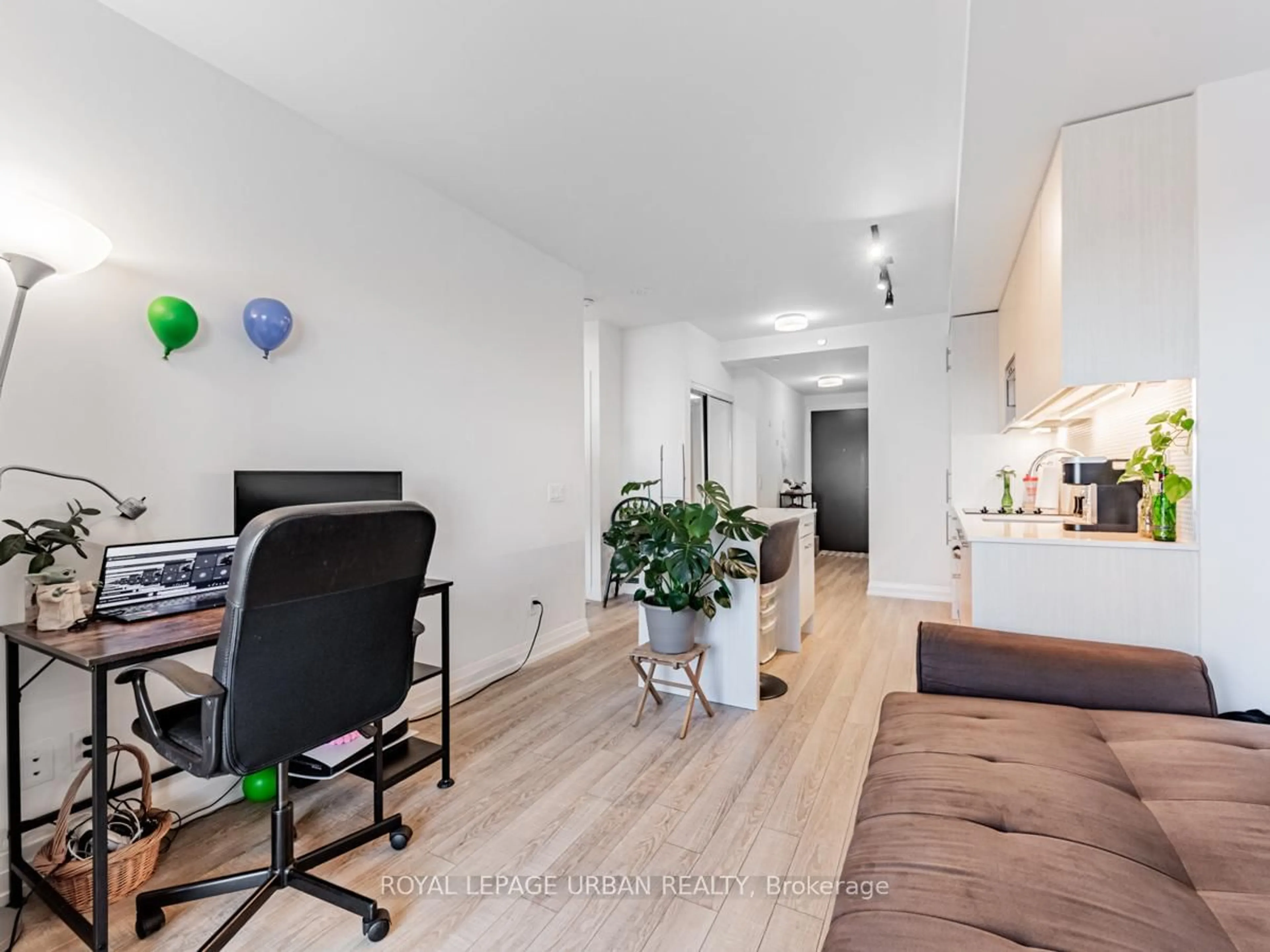 Unknown for 286 Main St #2311, Toronto Ontario M4C 0B3