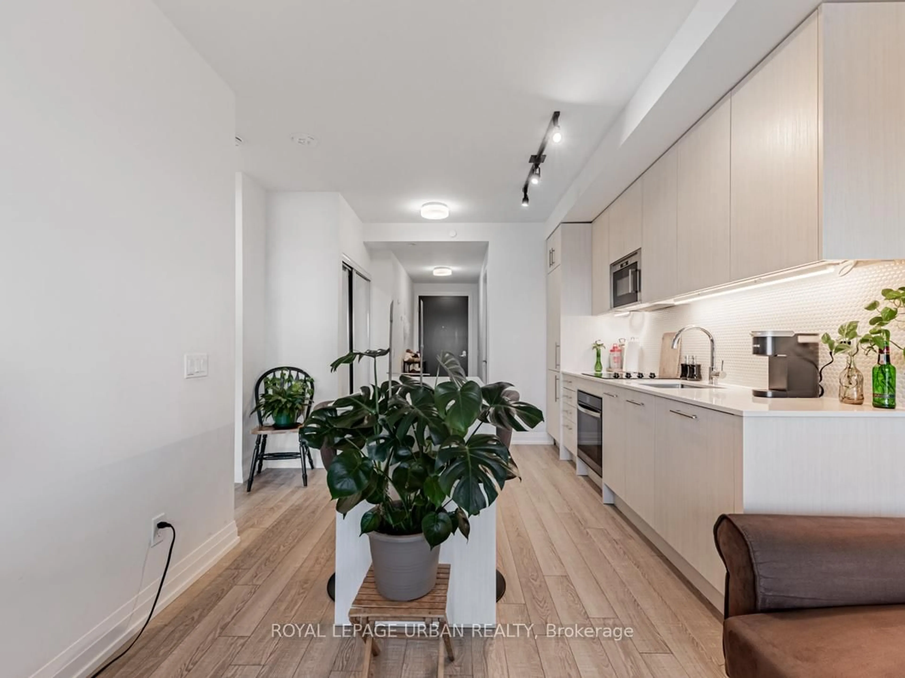 Open concept kitchen, unknown for 286 Main St #2311, Toronto Ontario M4C 0B3