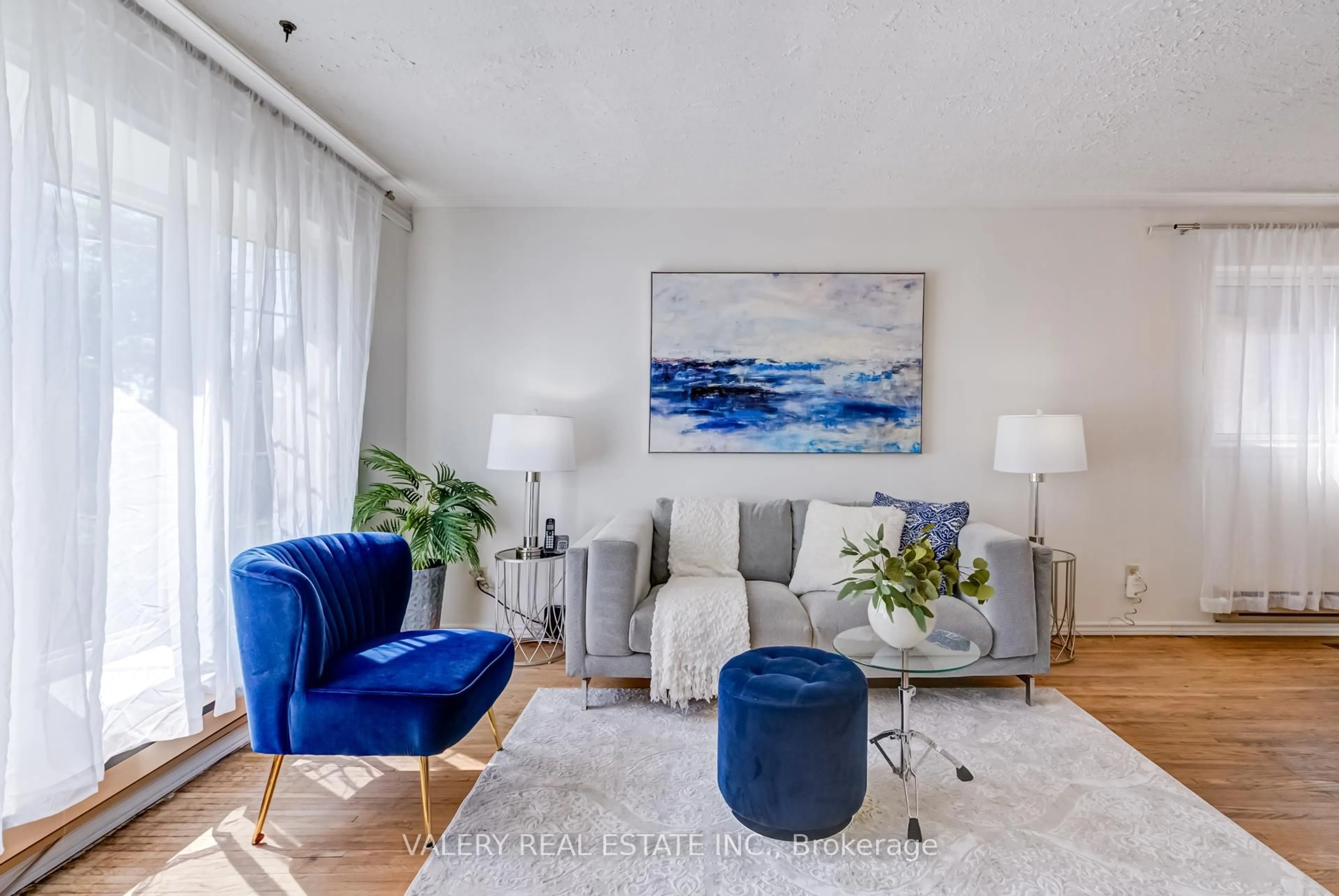 Living room with furniture, unknown for 119 Marble Arch Cres, Toronto Ontario M1R 1W8