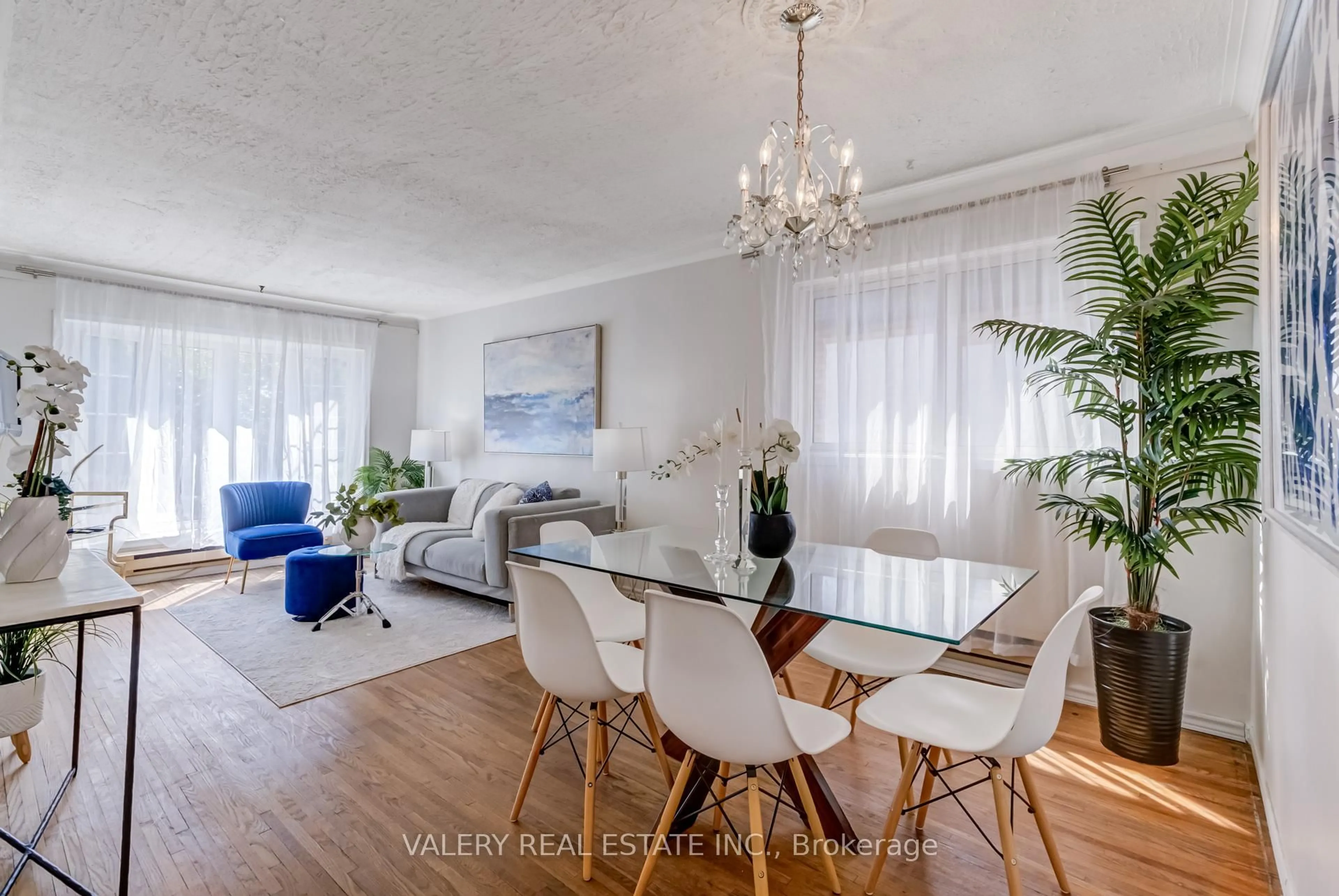 Dining room, wood/laminate floor for 119 Marble Arch Cres, Toronto Ontario M1R 1W8