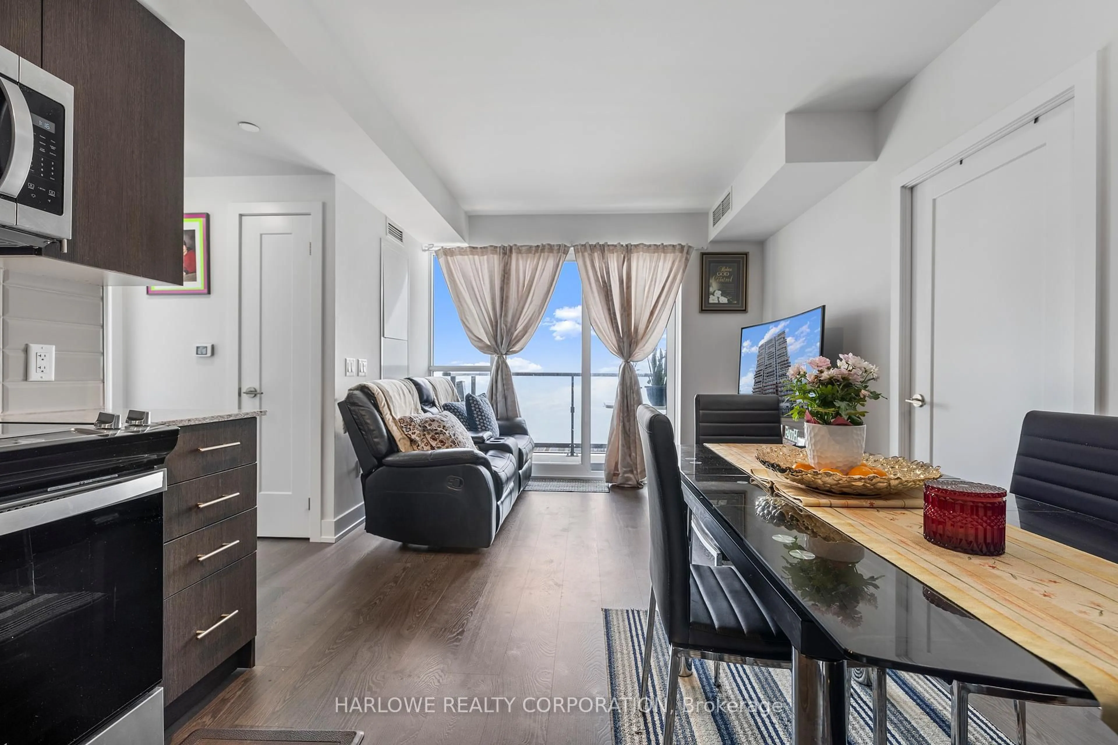 Unknown for 2550 Simcoe St #2516, Oshawa Ontario L1L 0R5