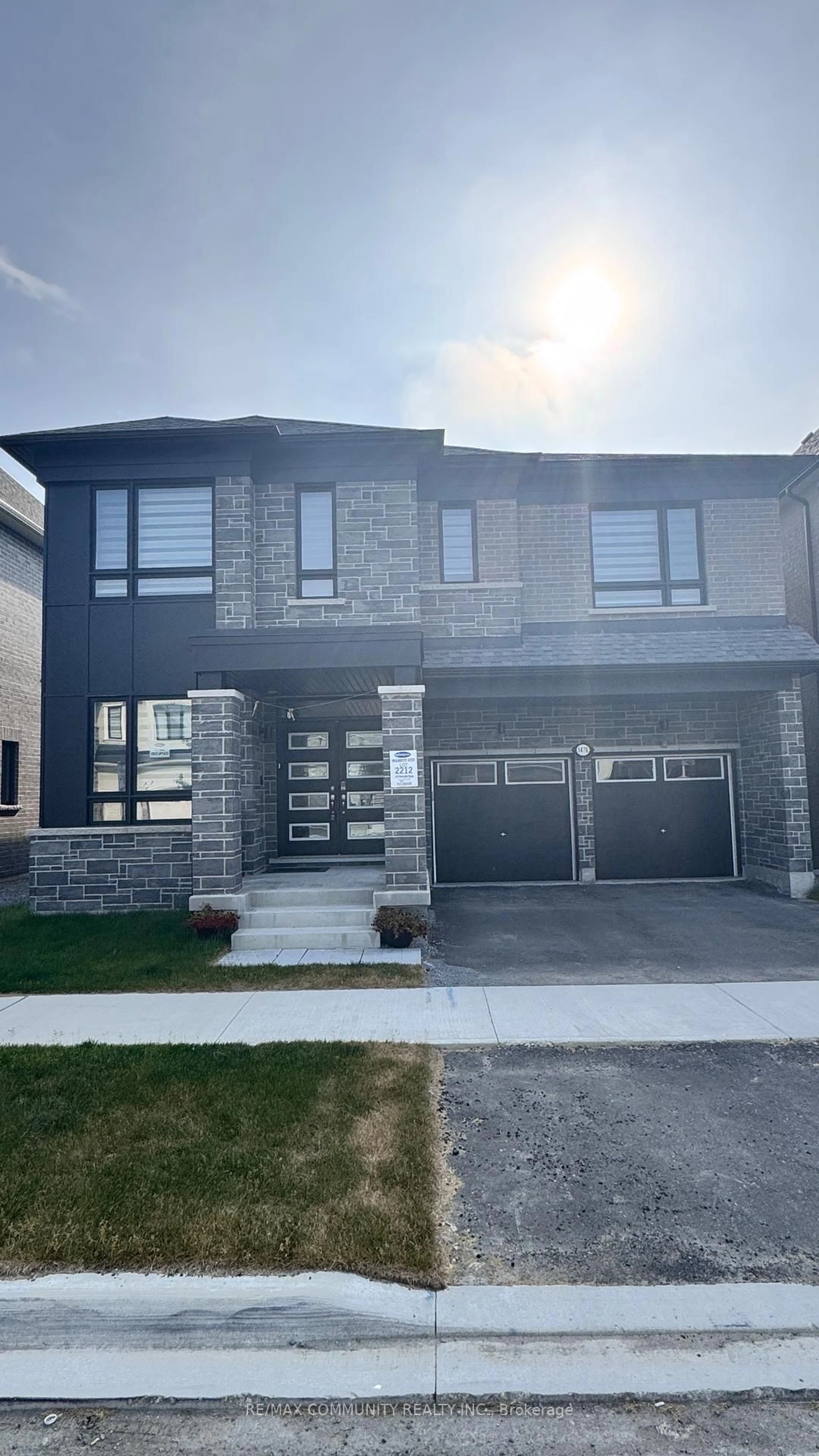 Home with brick exterior material, street for 1476 Mockingbird Sq, Pickering Ontario L1X 0N8