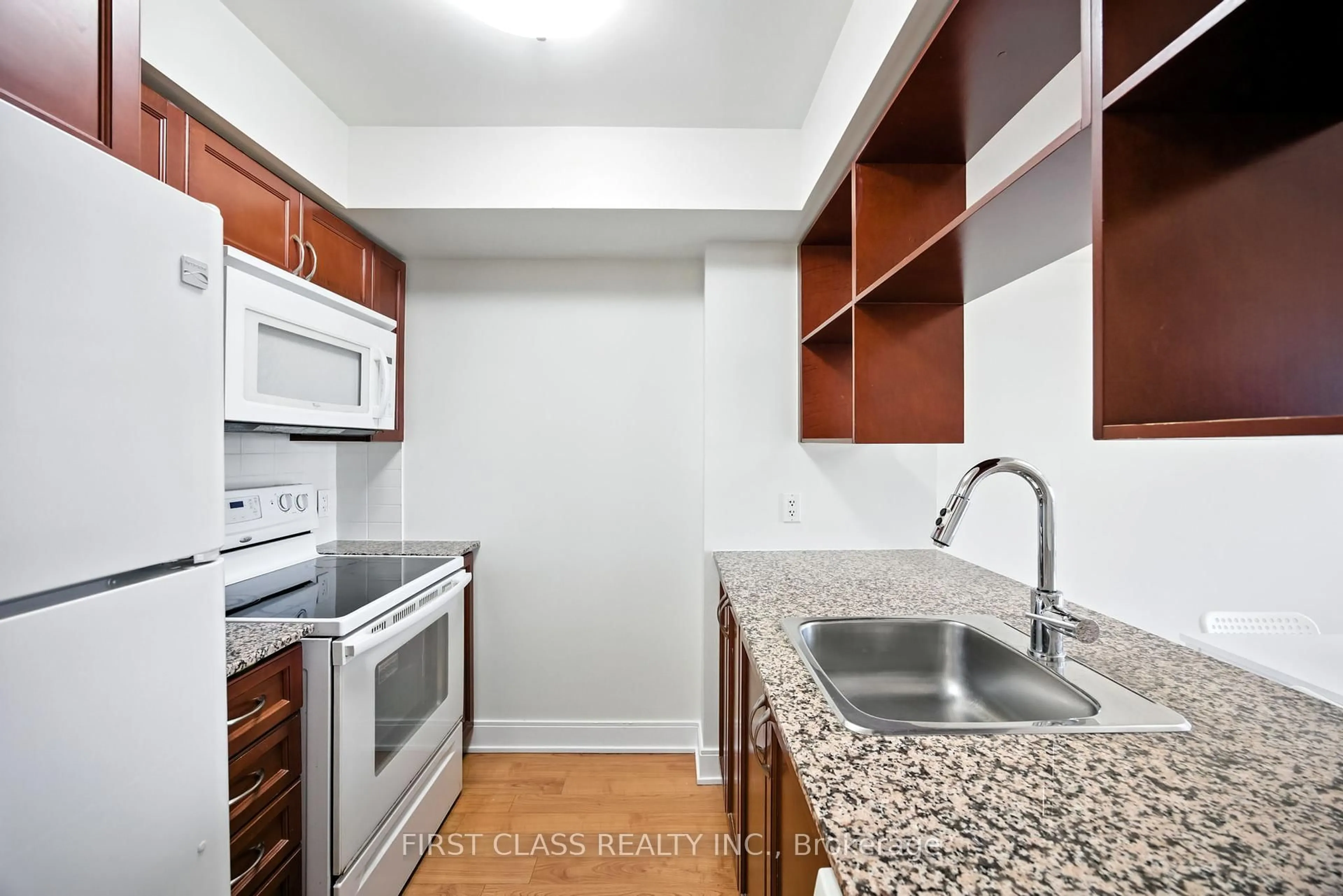Standard kitchen, unknown for 135 Village Green Sq #822, Toronto Ontario M1S 0G4