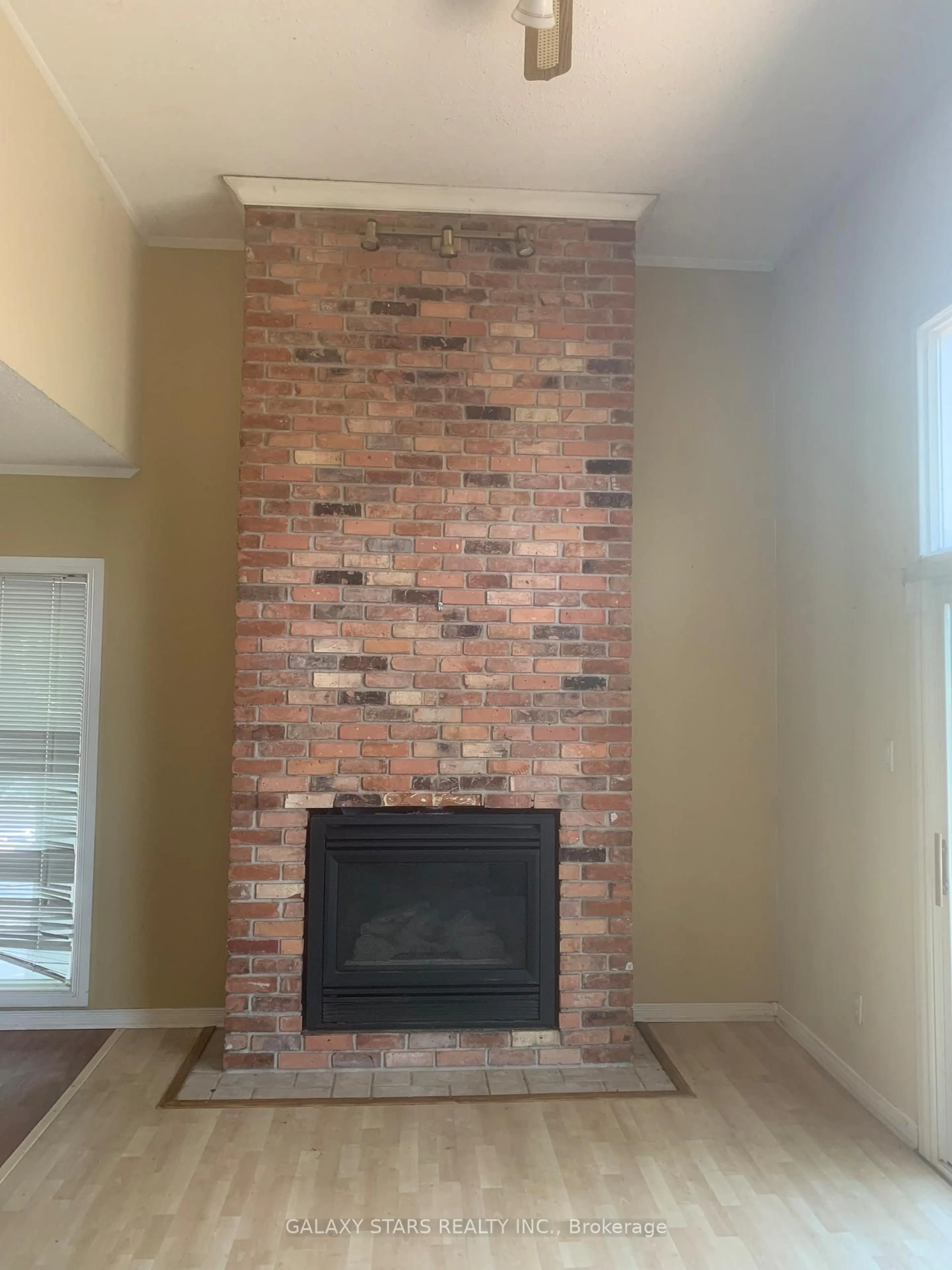 A pic of a room for 1975 Rosefield Rd #39, Pickering Ontario L1V 3E3