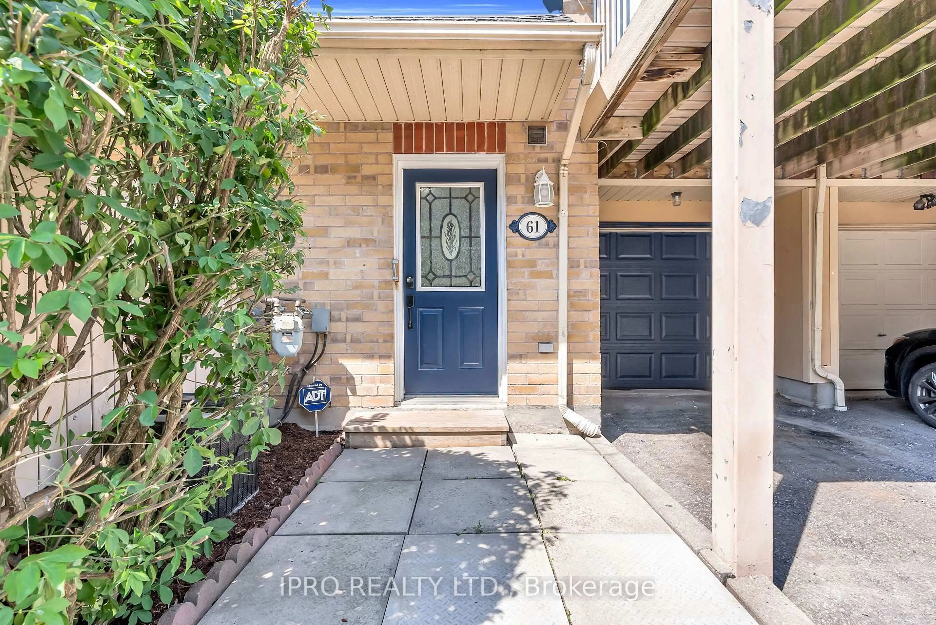 Indoor entryway for 1775 Valley Farm Rd #61, Pickering Ontario L1V 7J9