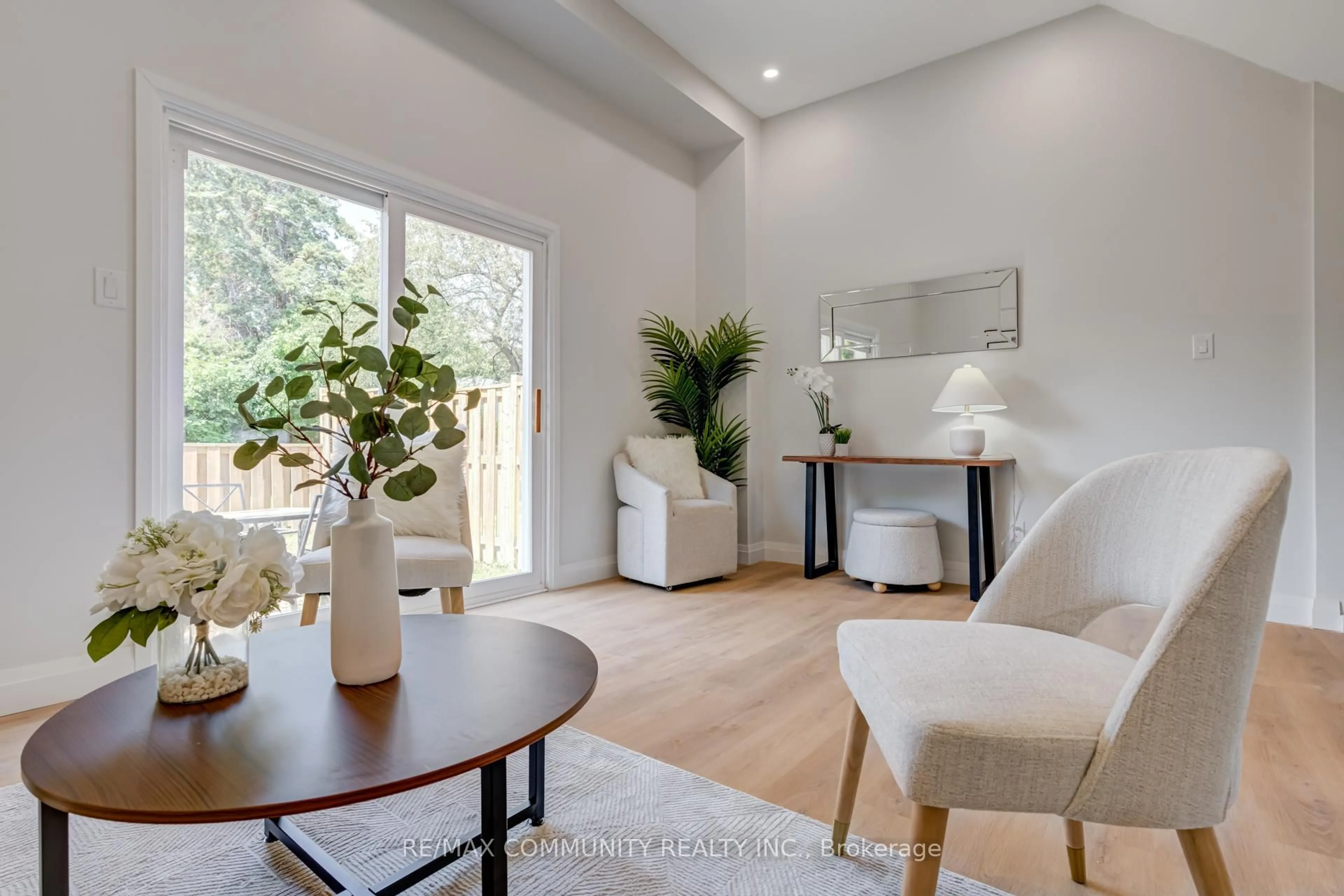 Indoor entryway for 121 Centennial Rd #24, Toronto Ontario M1C 2A8
