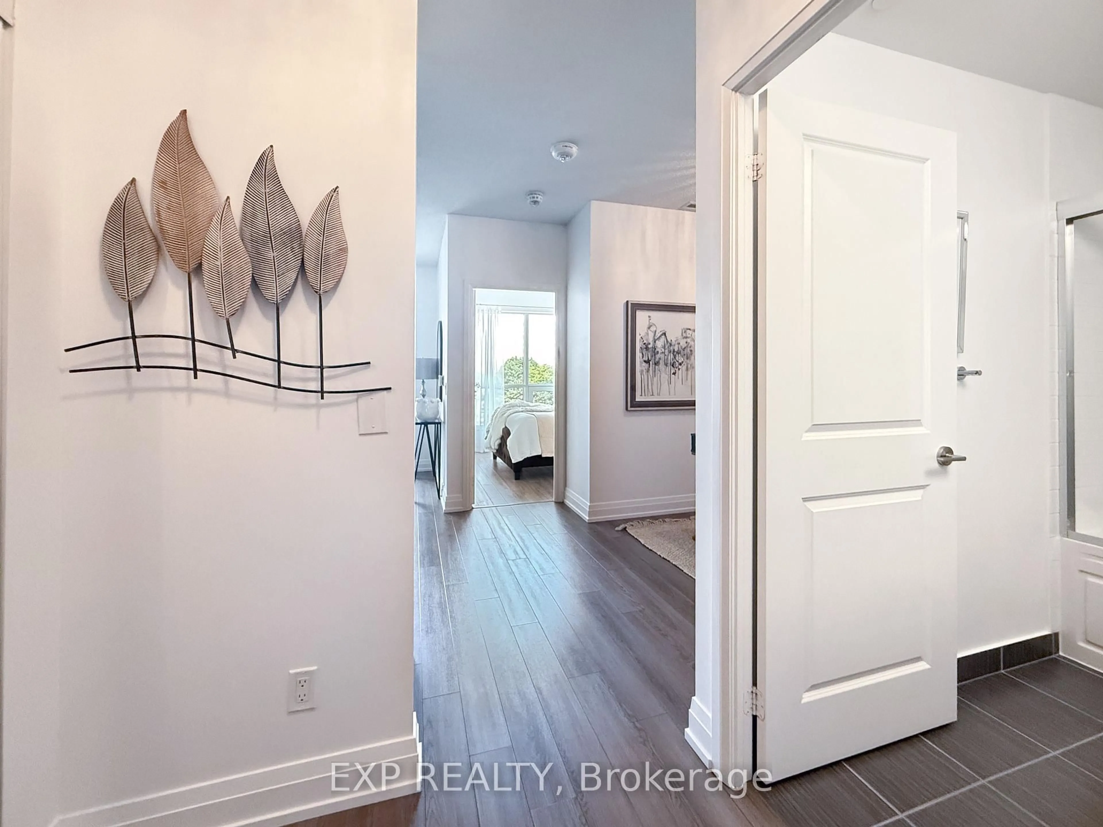 Indoor entryway for 3121 Sheppard Ave #616, Toronto Ontario M1T 0B6