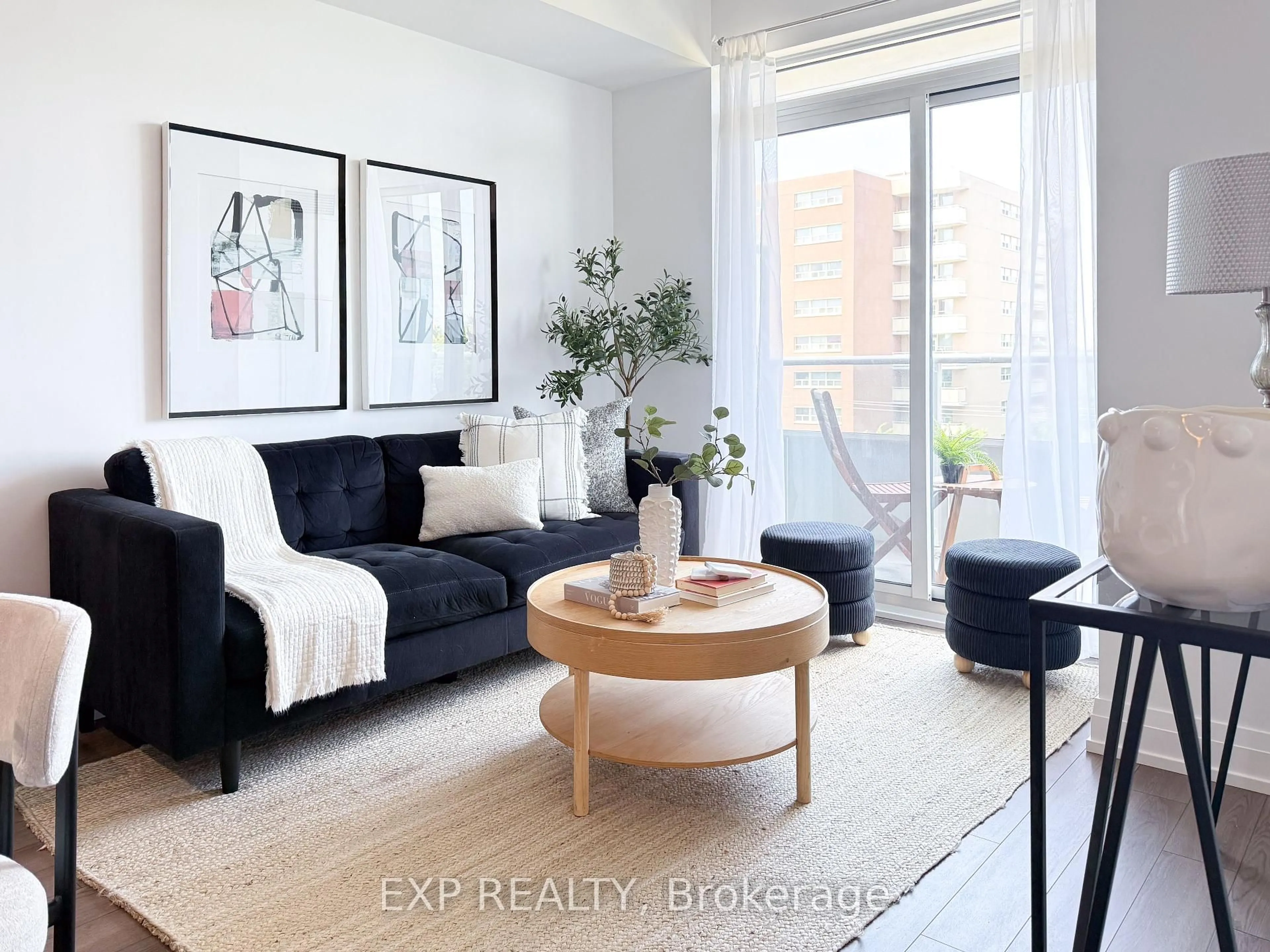 Living room with furniture, unknown for 3121 Sheppard Ave #616, Toronto Ontario M1T 0B6