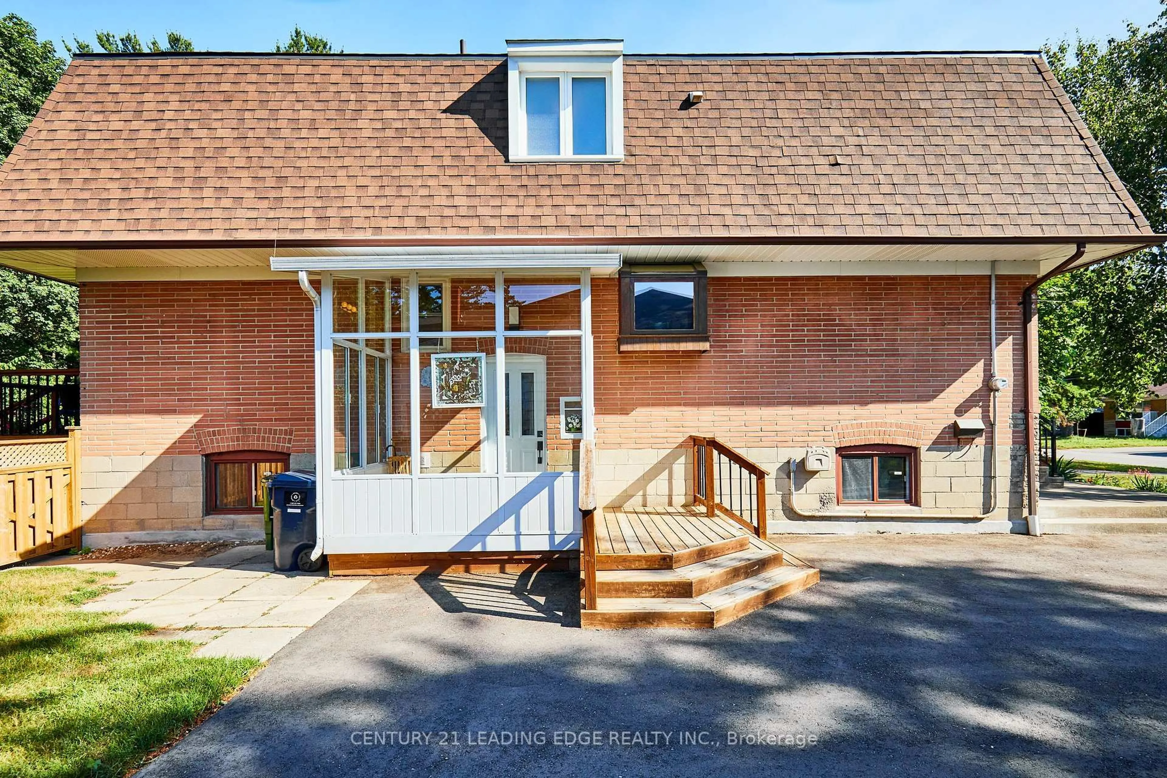 Unknown for 42 Gladys Rd, Toronto Ontario M1C 1C6
