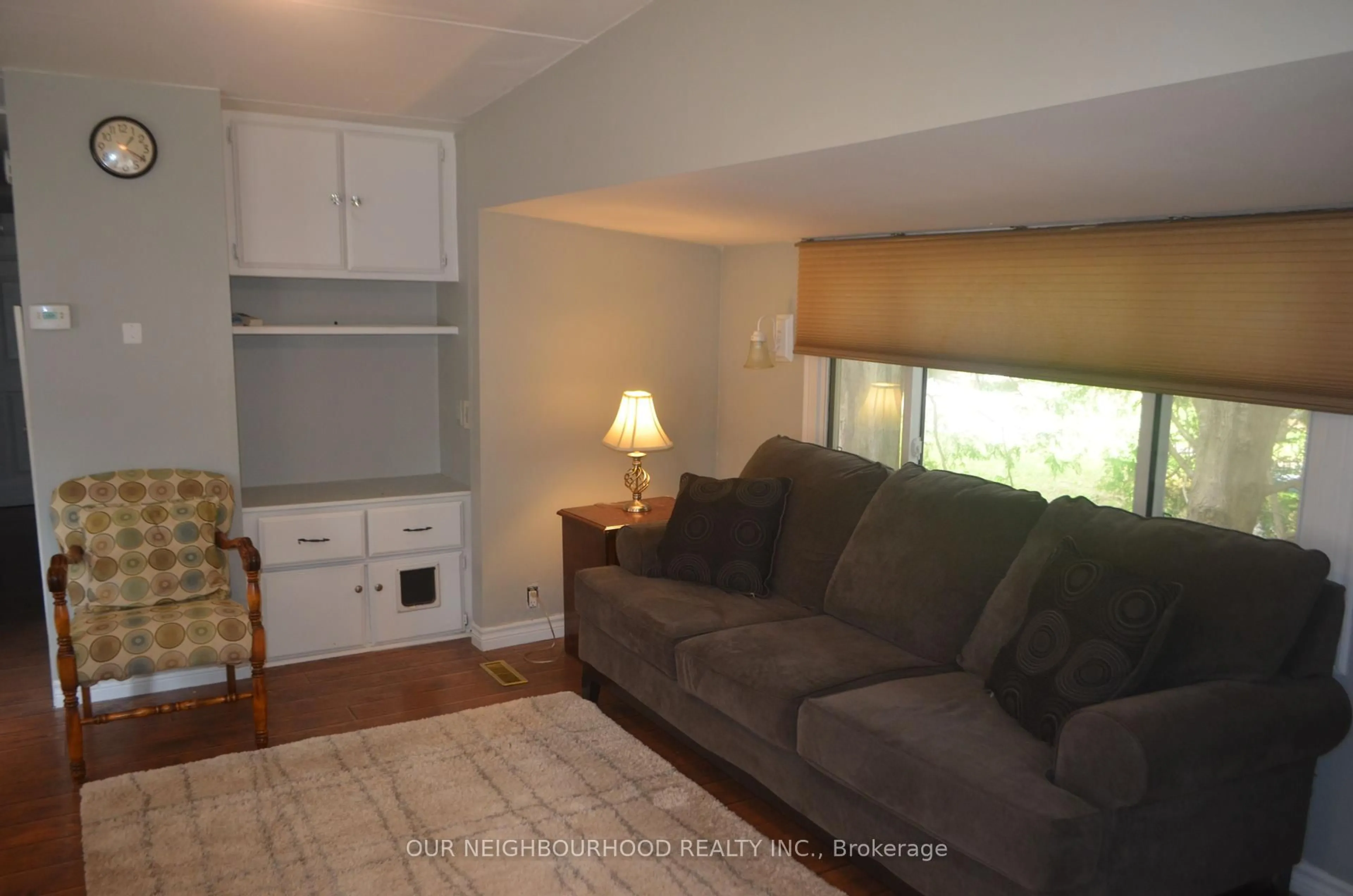 Living room with furniture, unknown for 623 King Ave #18, Clarington Ontario L1B 1K7