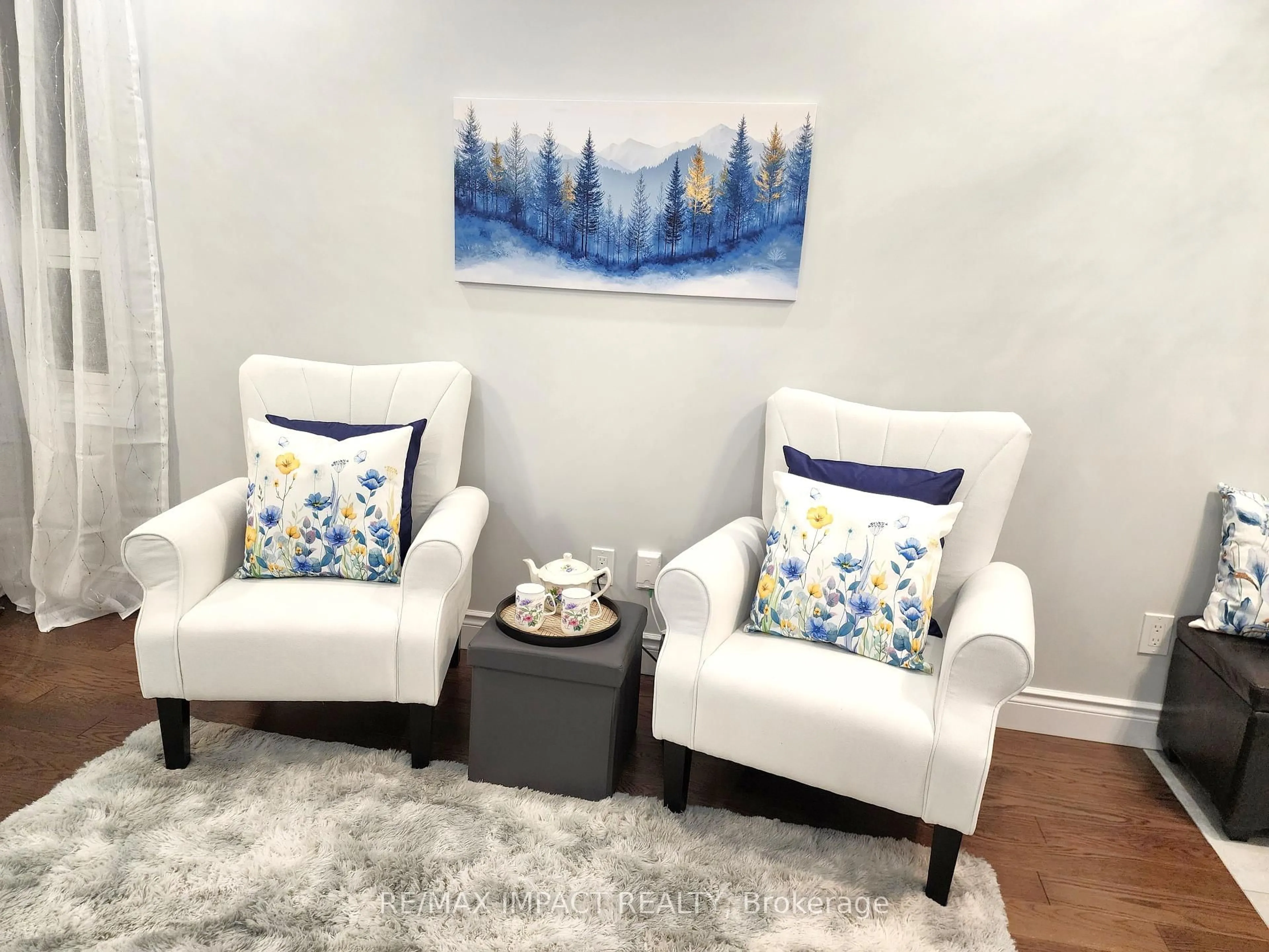 Living room with furniture, unknown for 636 CHRISTIE Ave, Oshawa Ontario L1G 4L7