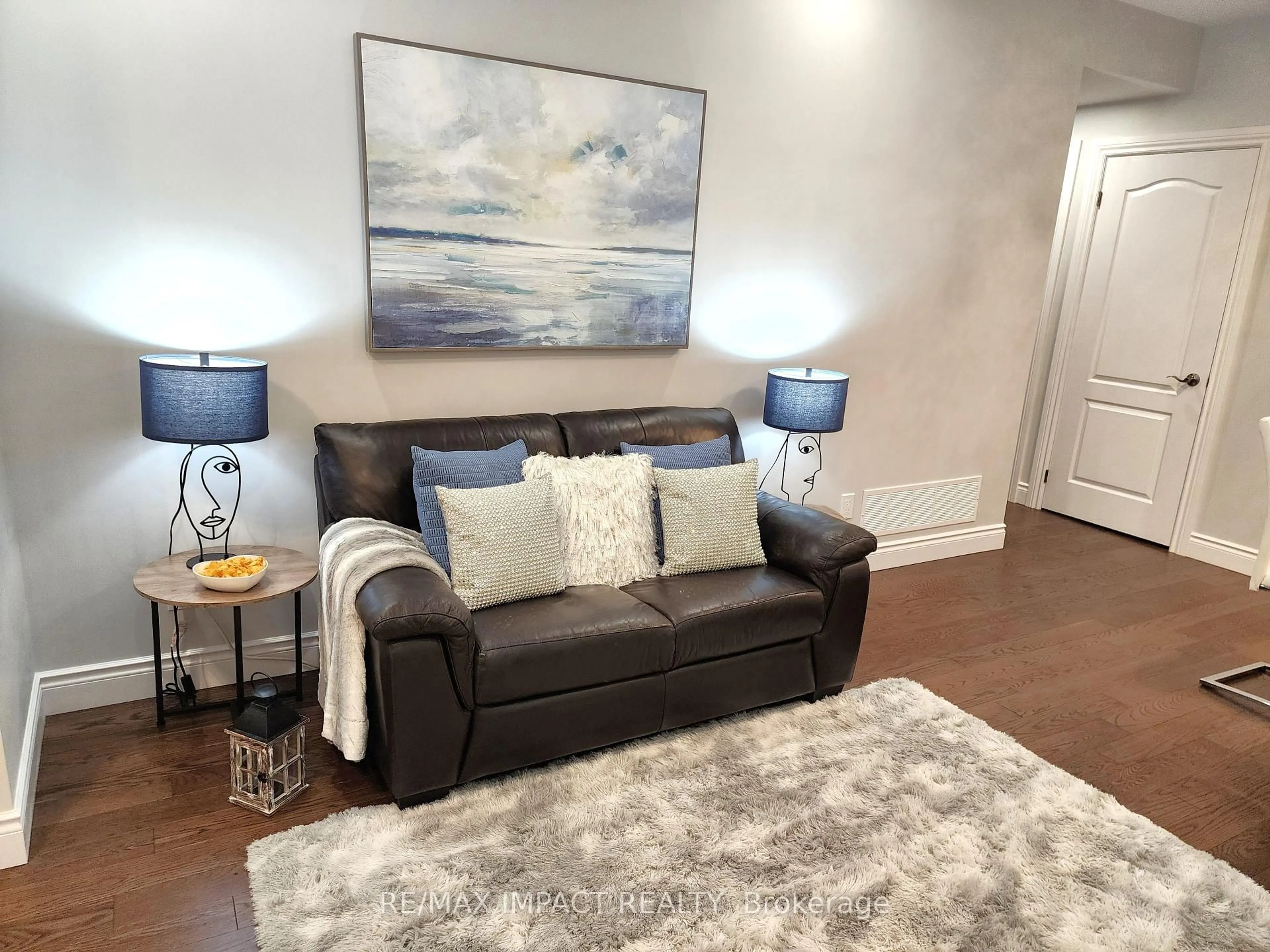 Living room with furniture, unknown for 636 CHRISTIE Ave, Oshawa Ontario L1G 4L7