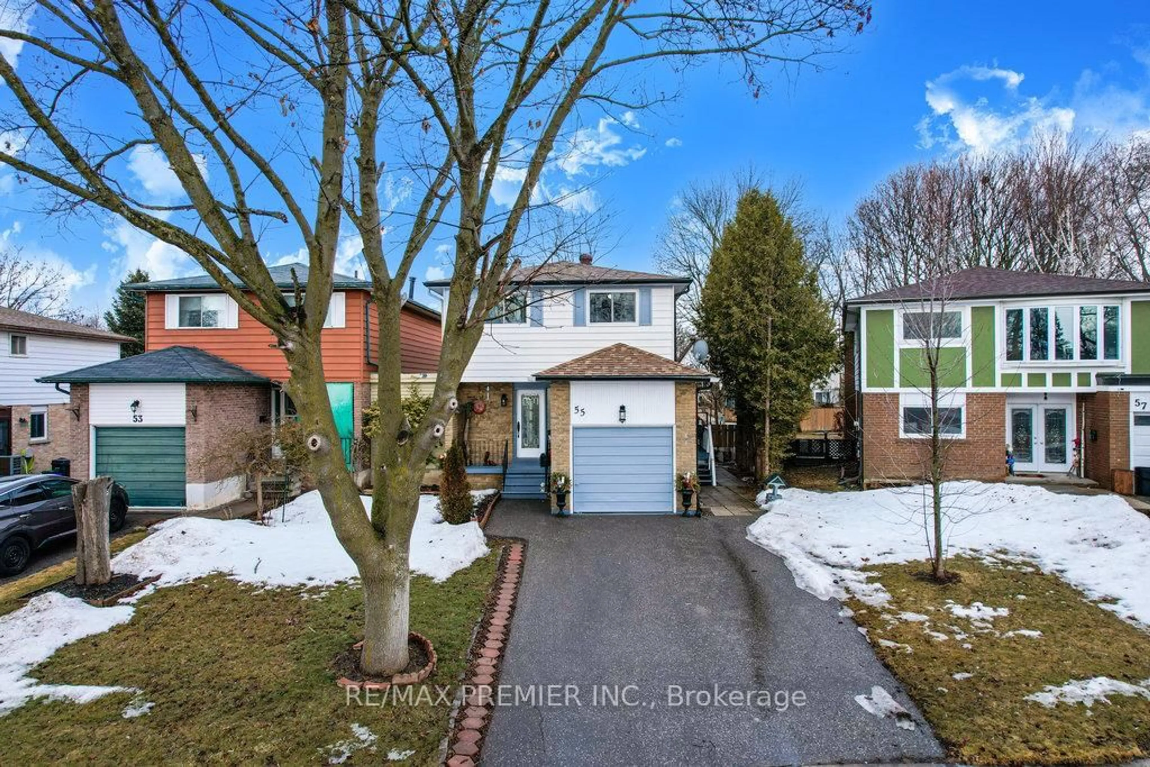 Unknown for 55 Loscombe Dr, Clarington Ontario L1C 3S8
