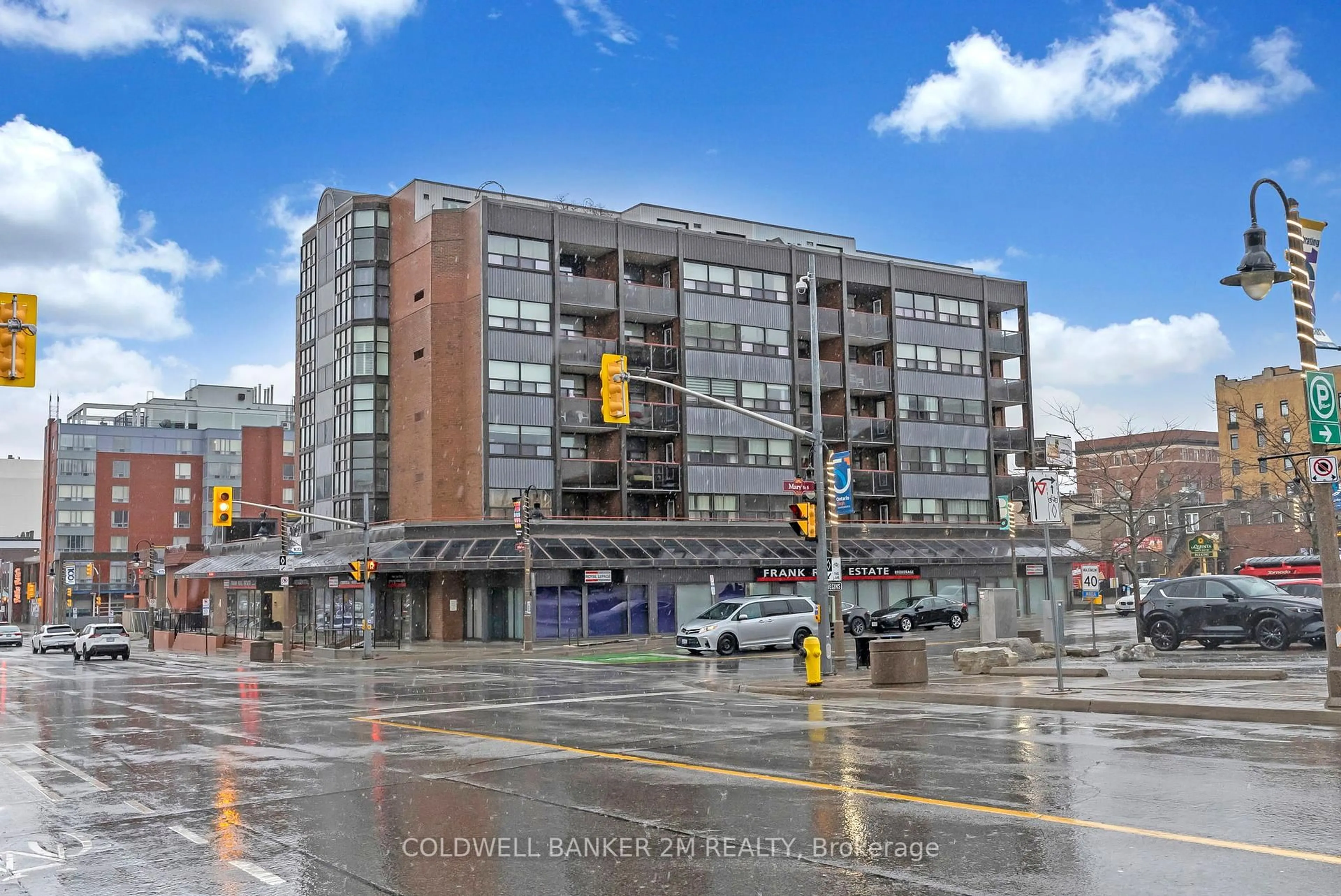 Unknown for 80 Athol St #302, Oshawa Ontario L1H 8B7