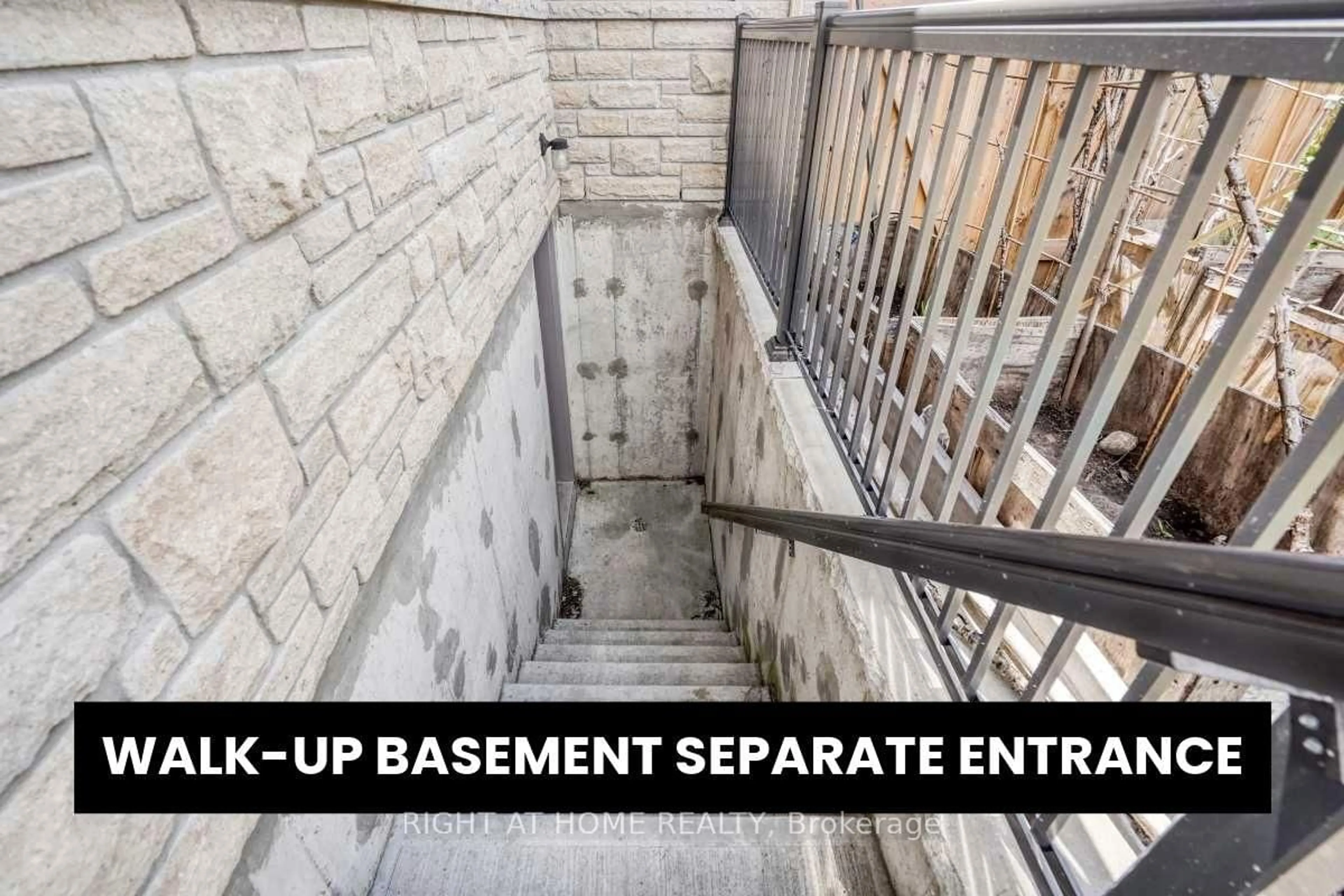 Unknown for 324 Britannia Ave, Oshawa Ontario L1L 0L6