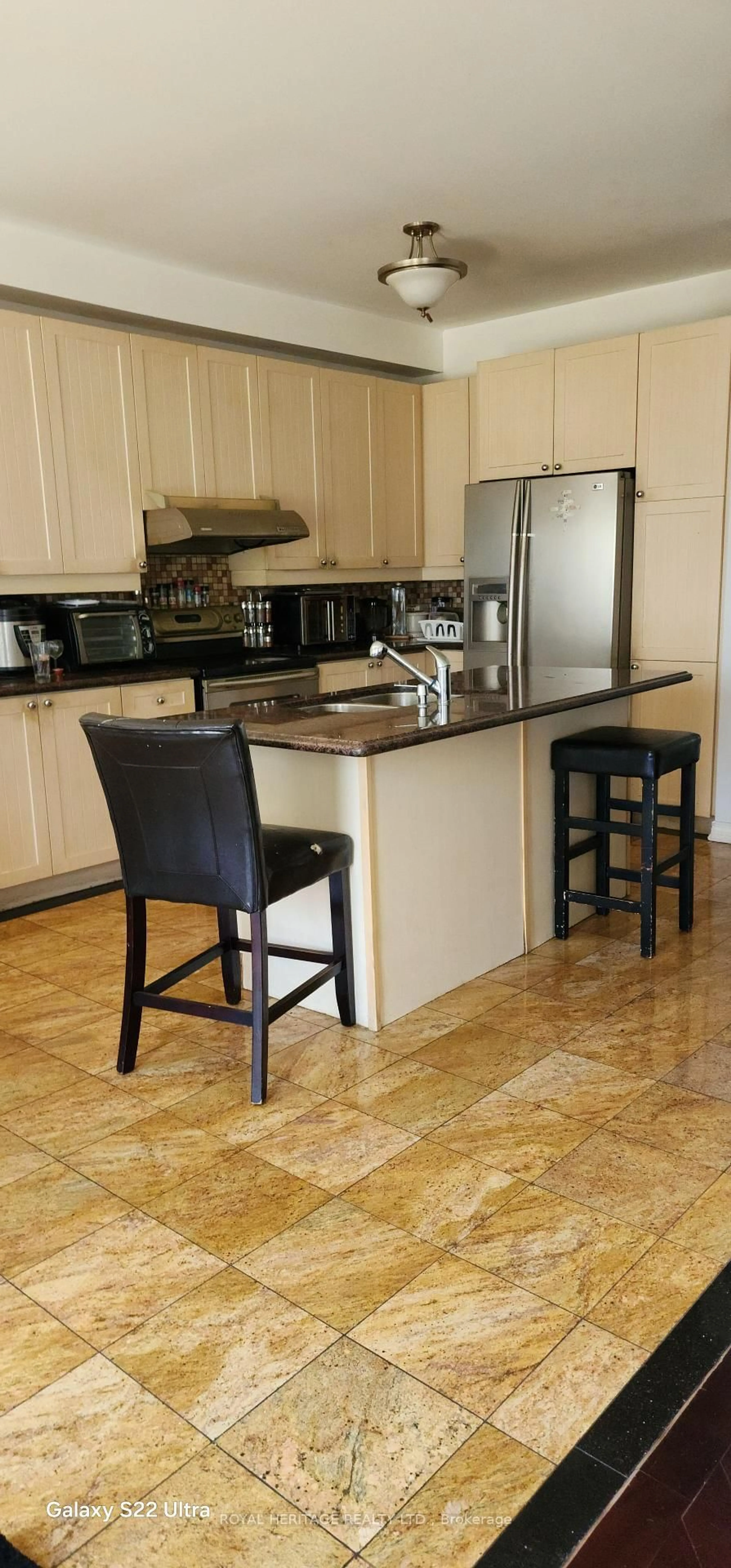 Unknown for 5 Cantwell Cres, Ajax Ontario L1Z 2X4